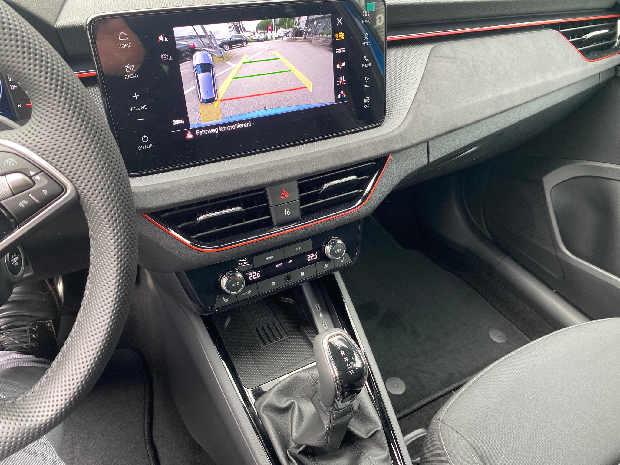 listing desktop thumbnail image 12