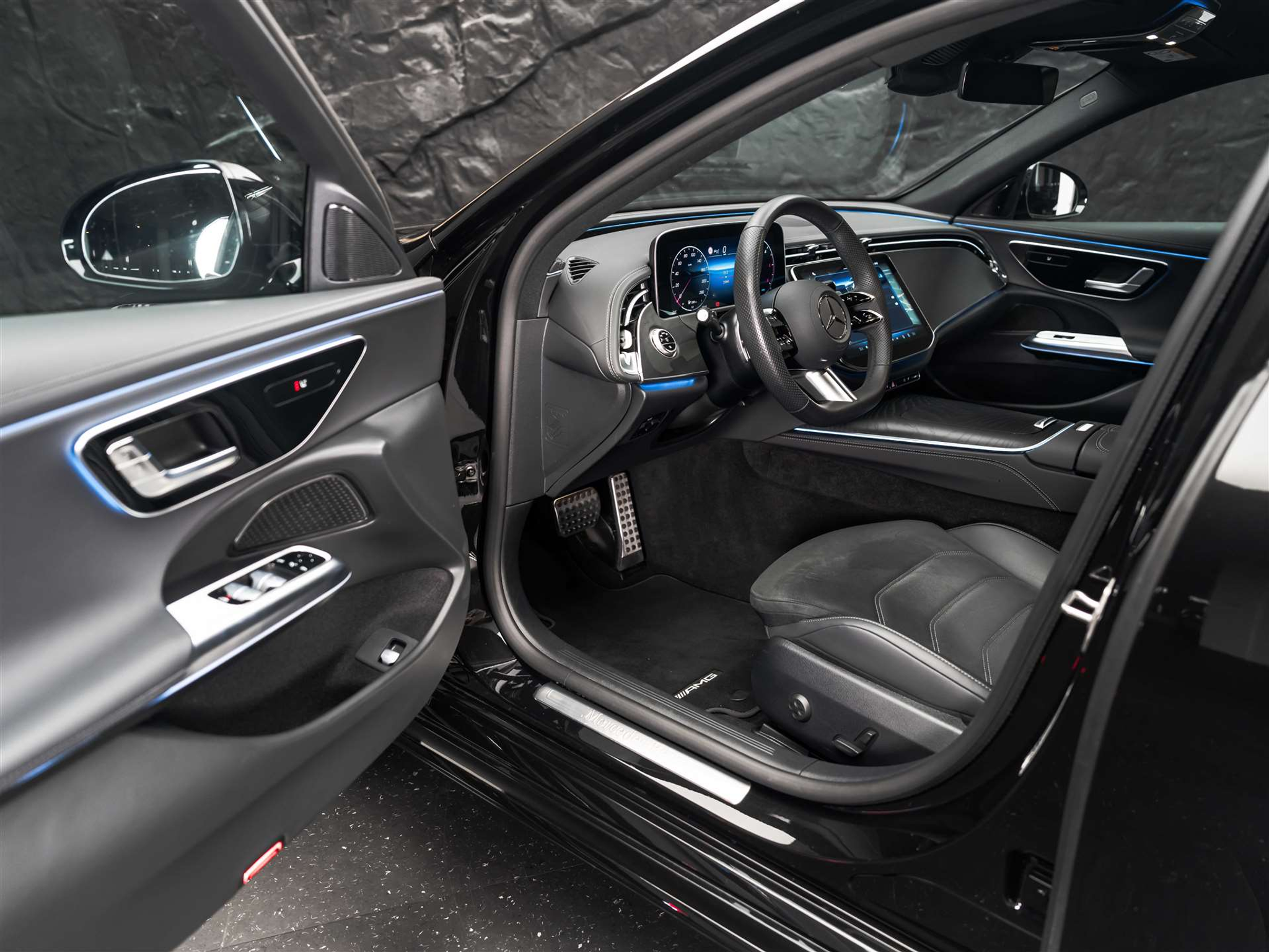 listing desktop thumbnail image 7