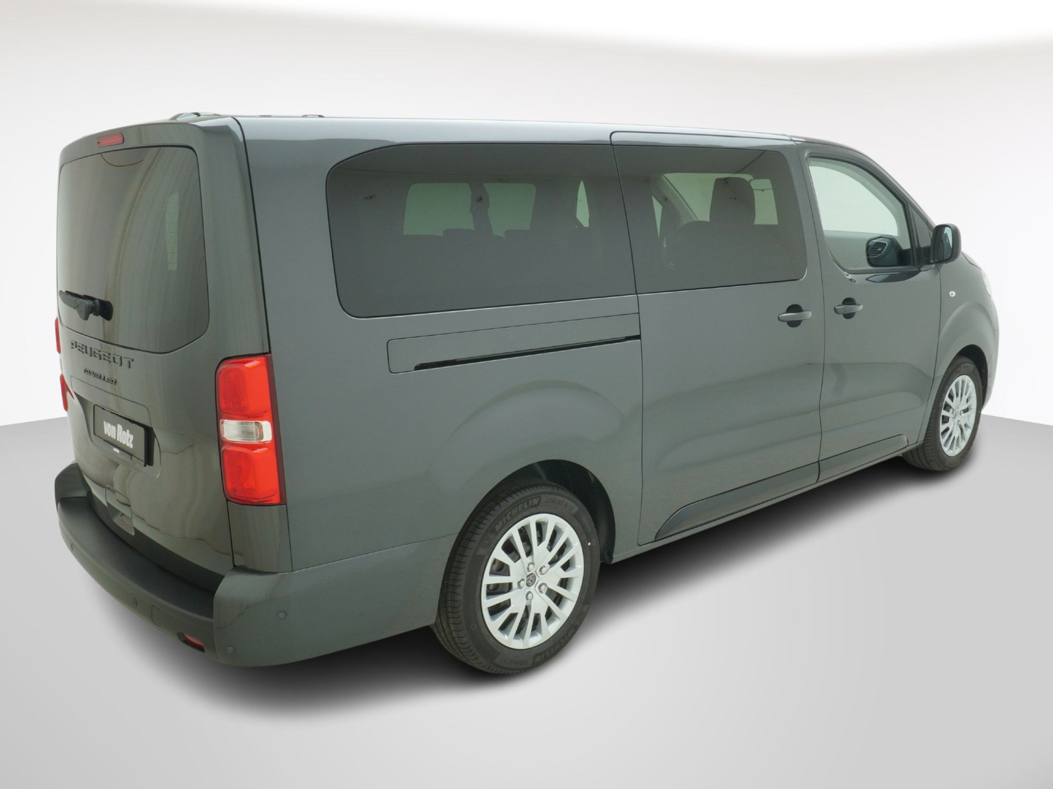 listing desktop thumbnail image 4