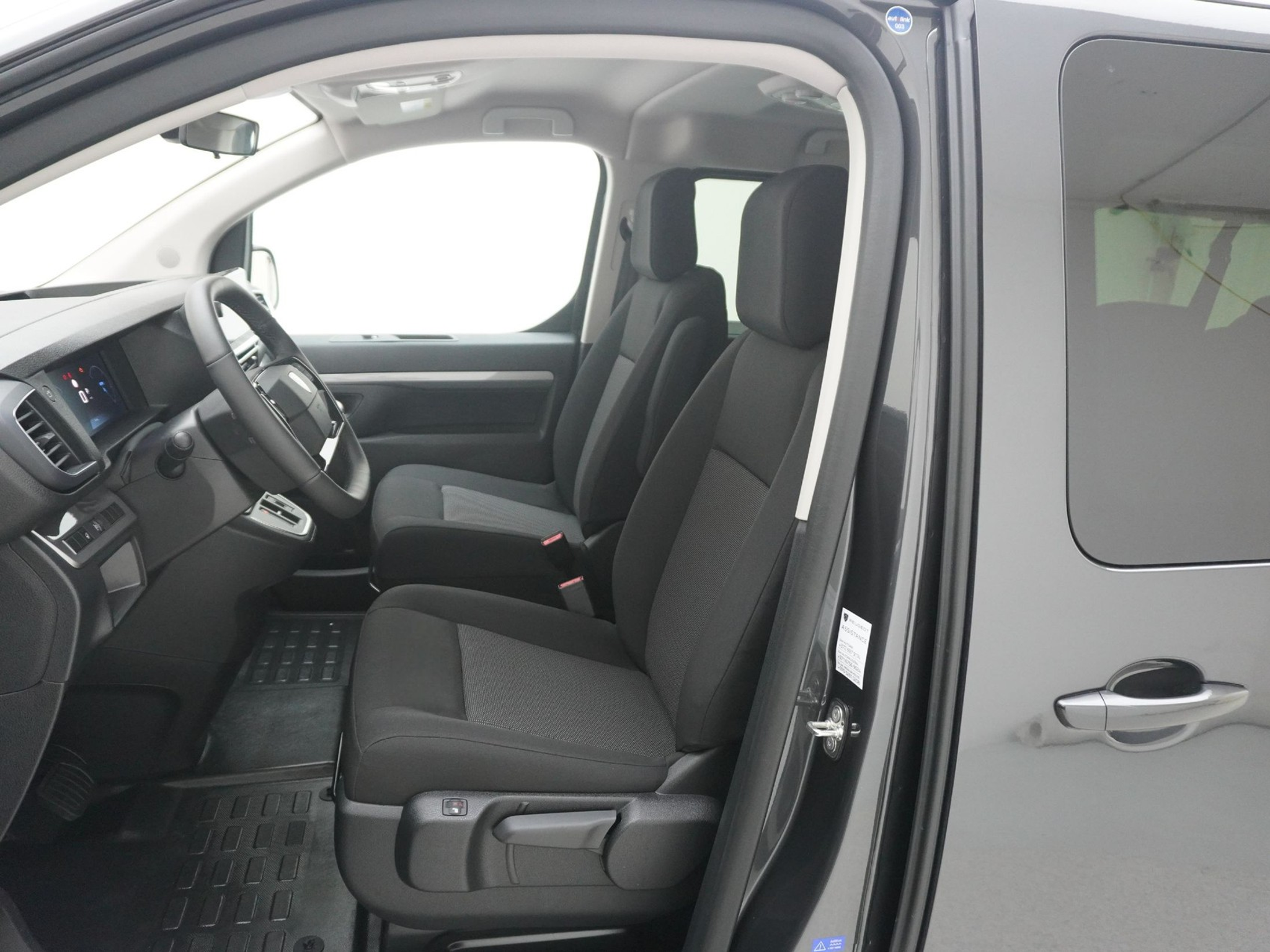 listing desktop thumbnail image 11