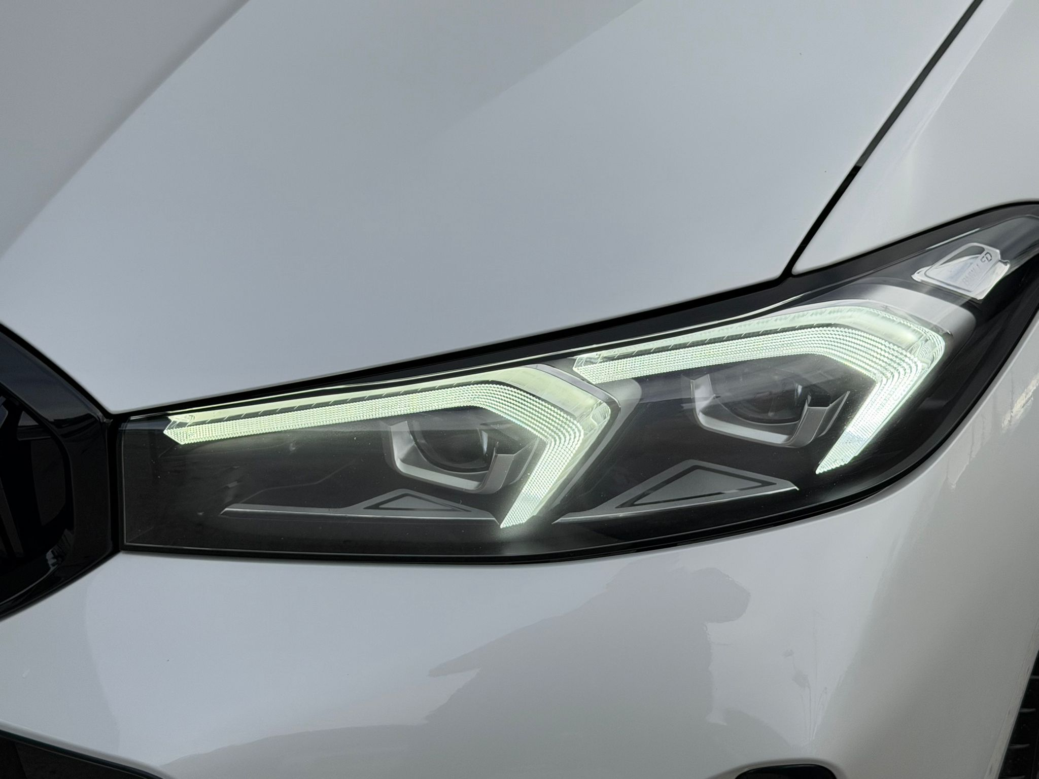 listing desktop thumbnail image 8