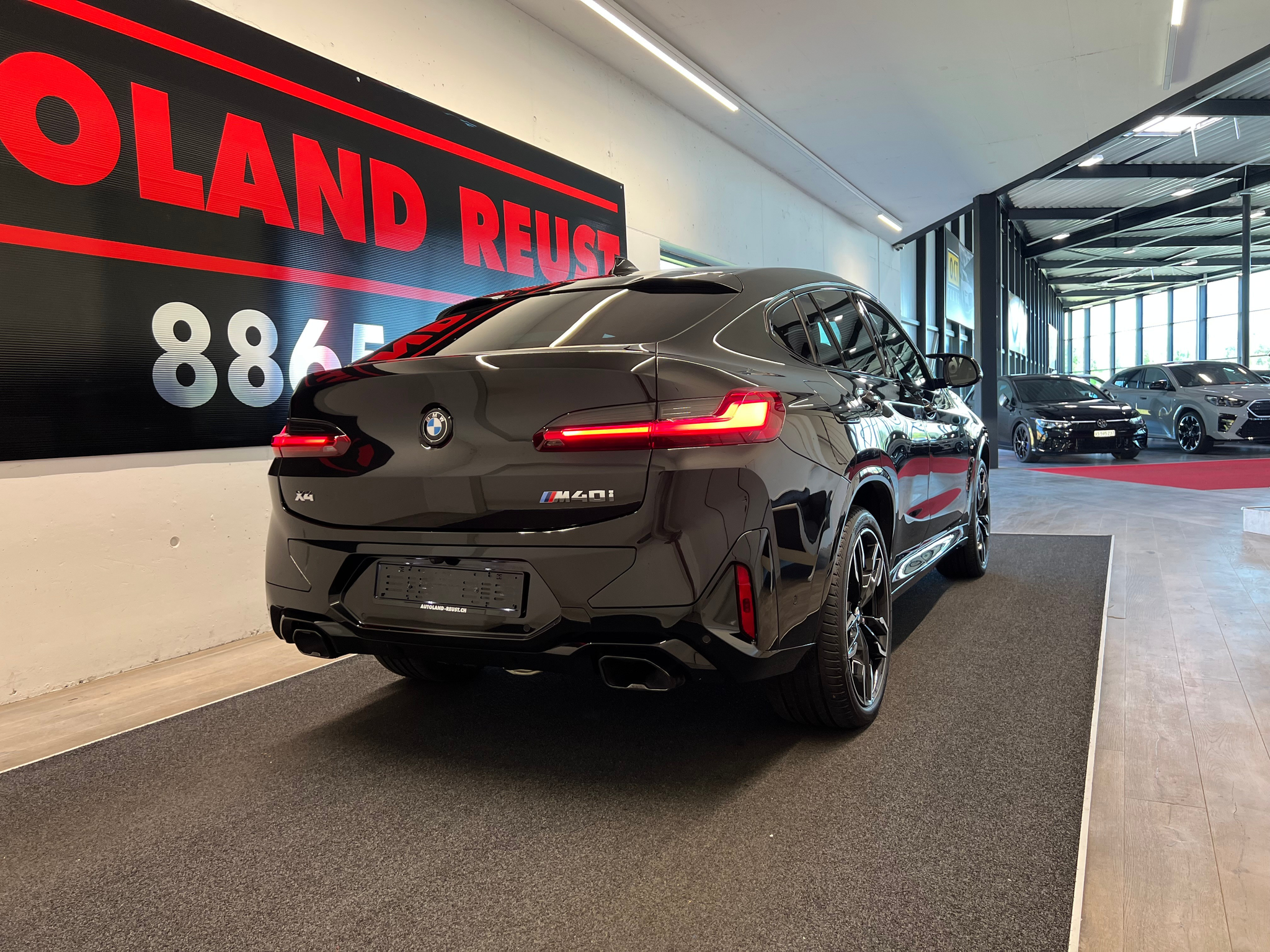 listing desktop thumbnail image 7