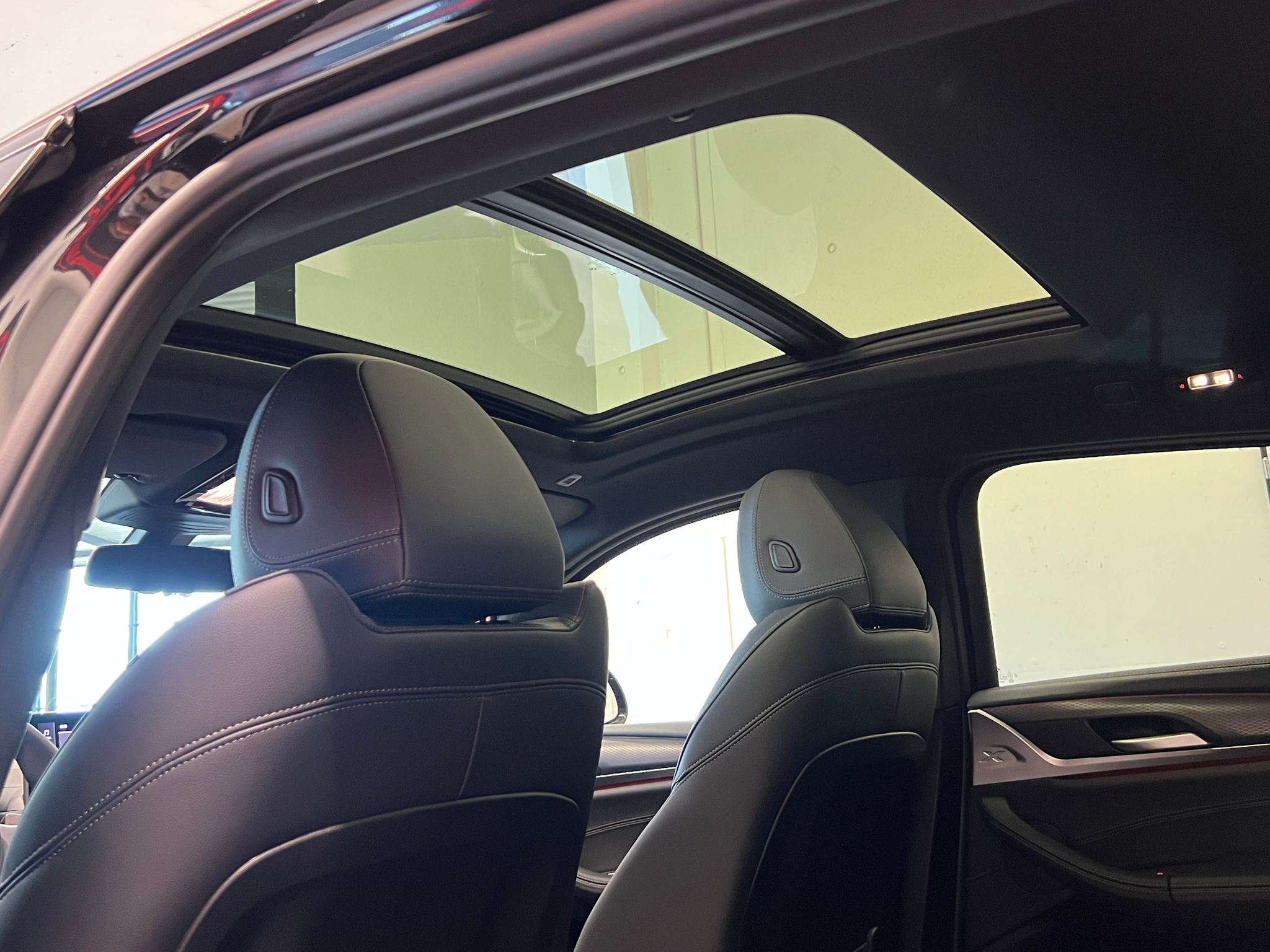 listing desktop thumbnail image 16