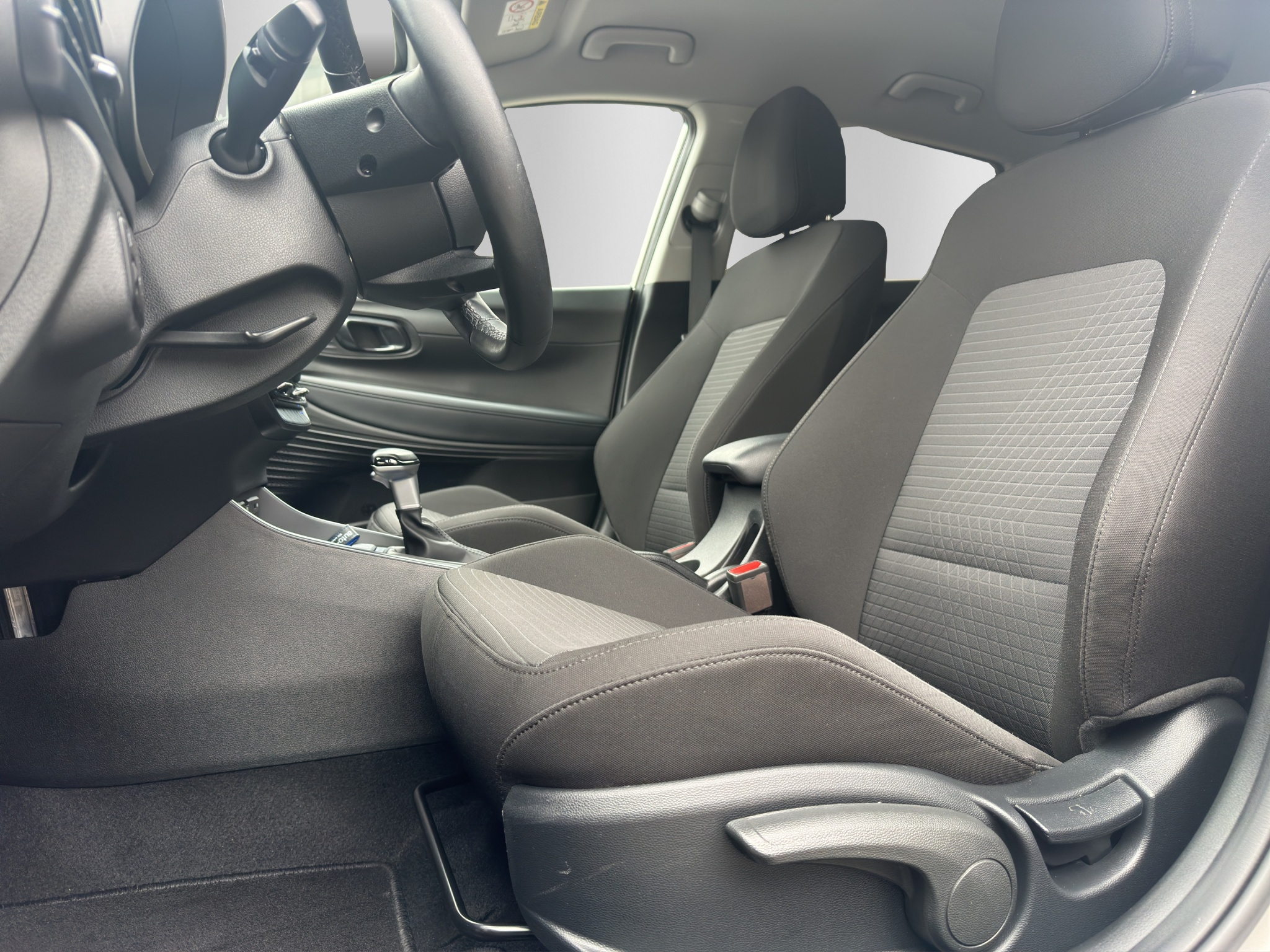 listing desktop thumbnail image 11