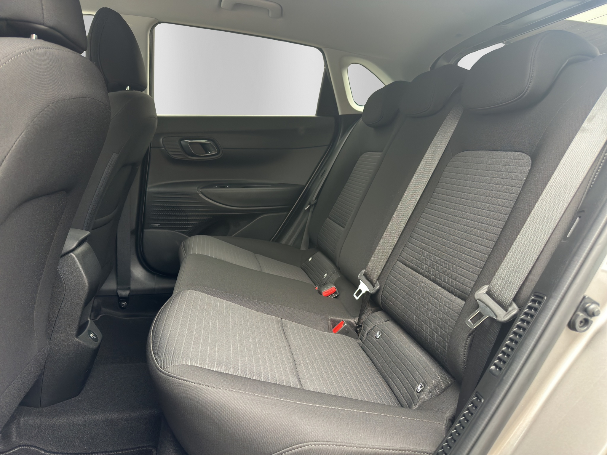 listing desktop thumbnail image 10