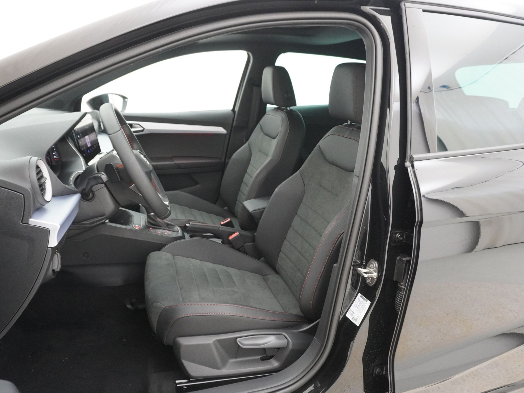 listing desktop thumbnail image 11