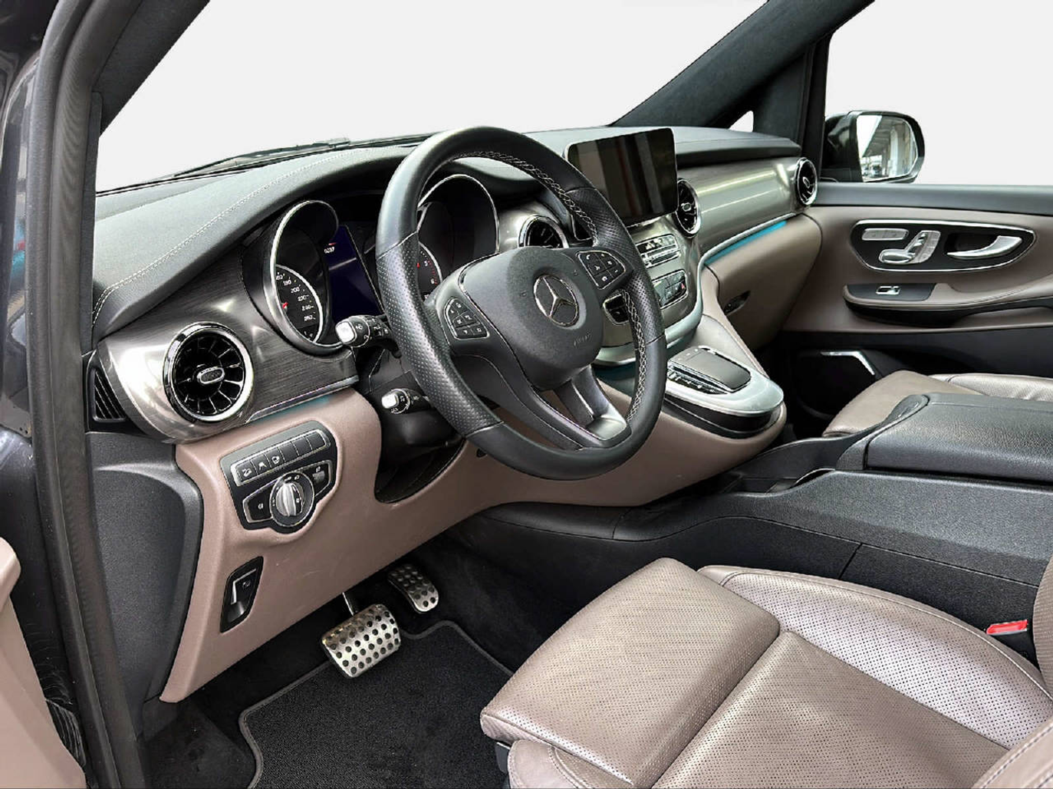 listing desktop thumbnail image 2