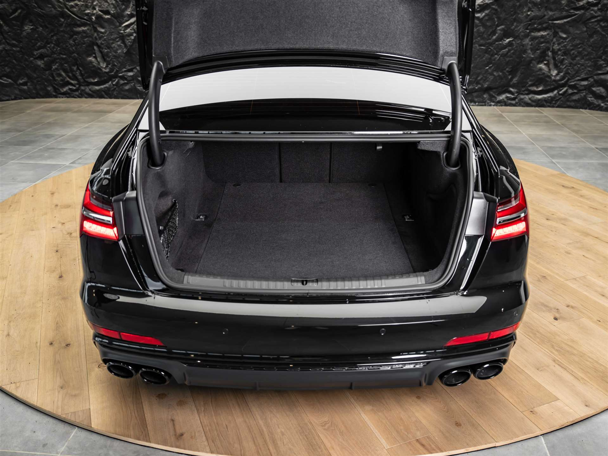 listing desktop thumbnail image 46