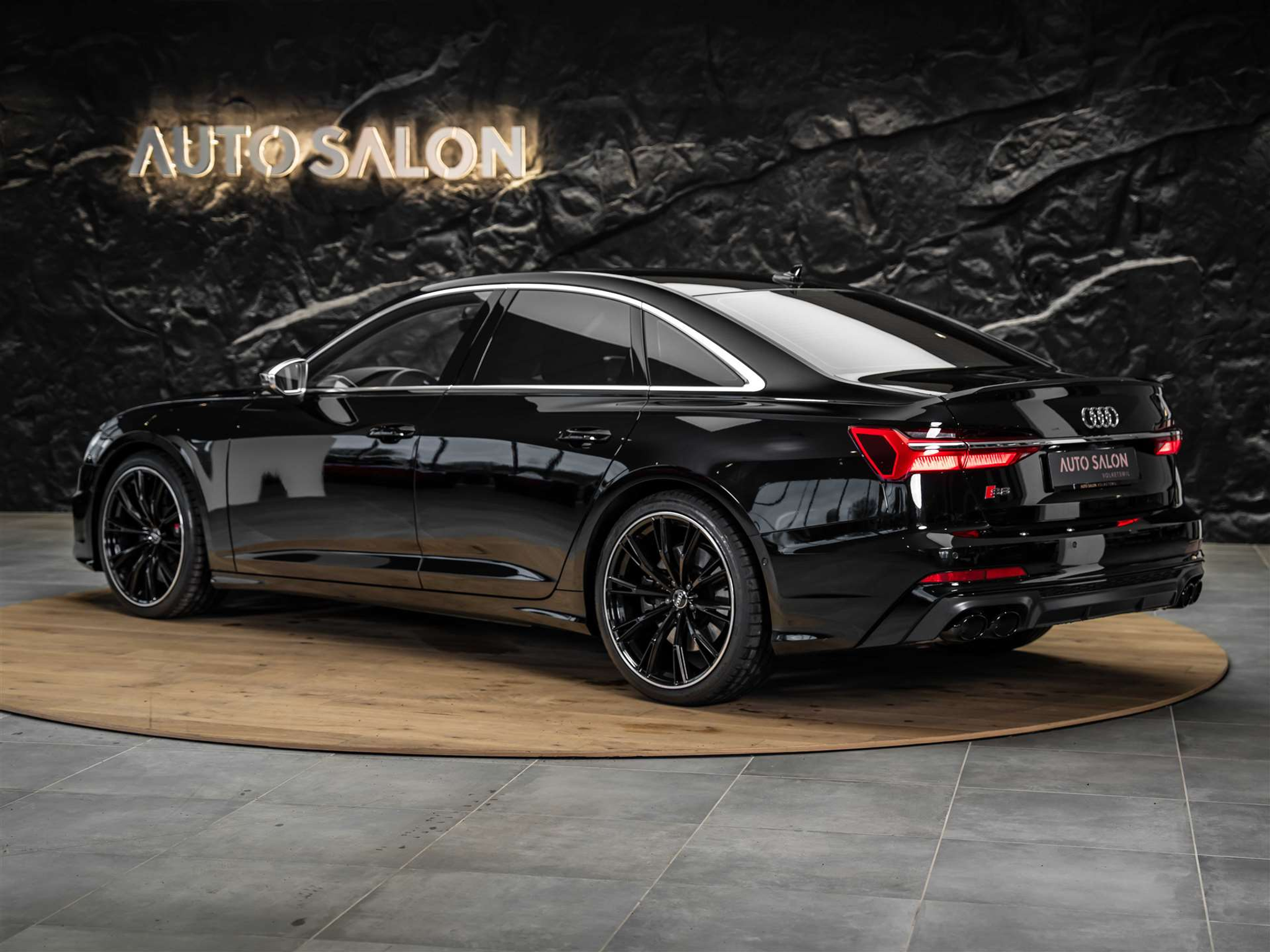 listing desktop thumbnail image 2