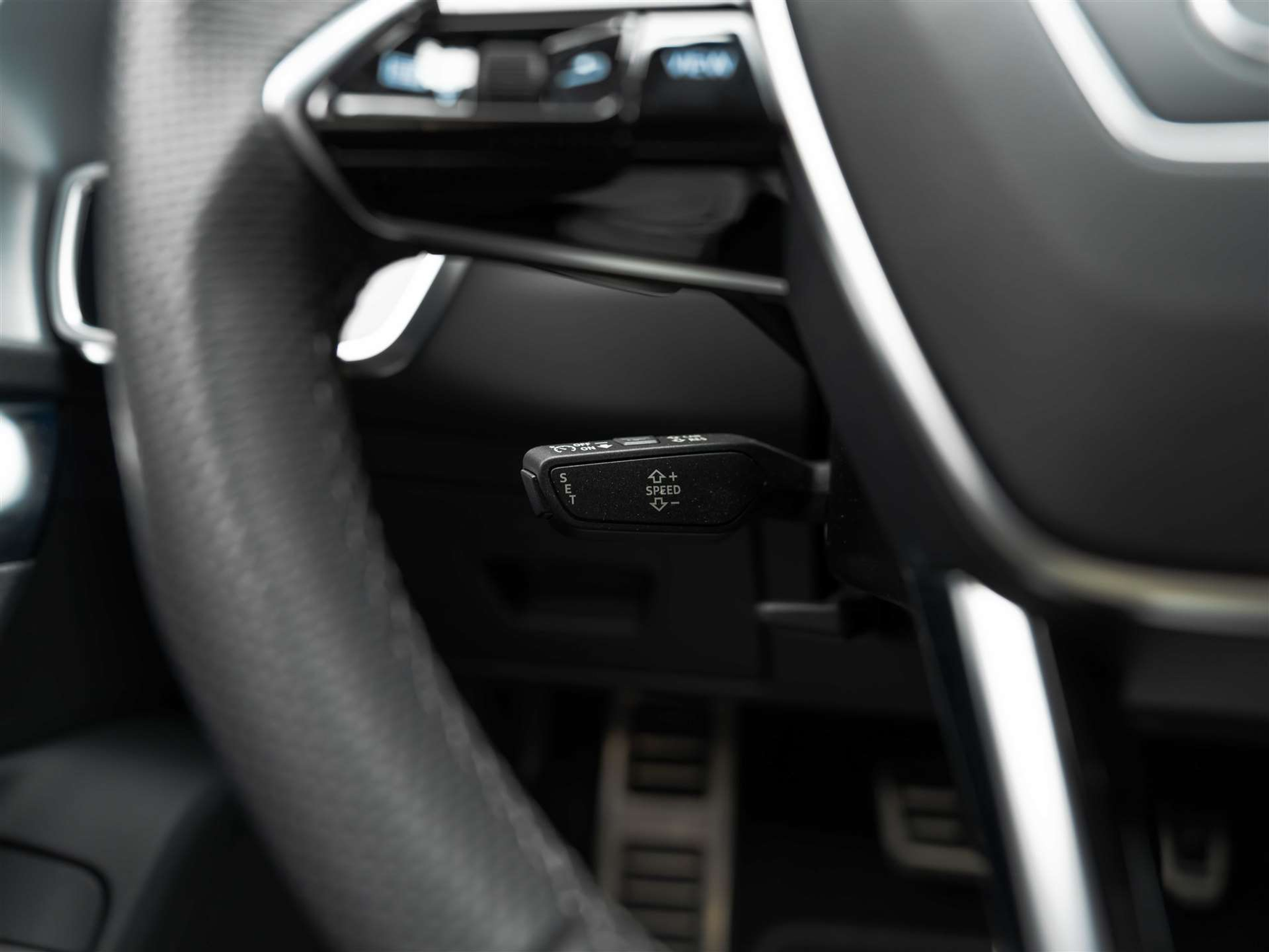 listing desktop thumbnail image 35