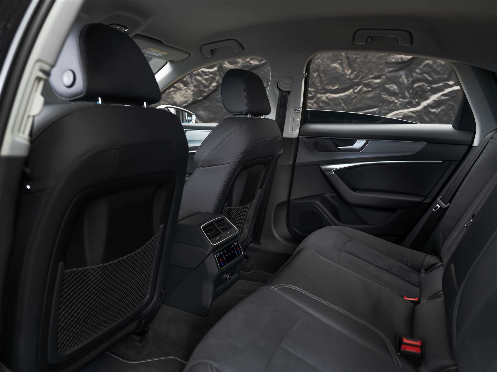 listing desktop thumbnail image 11