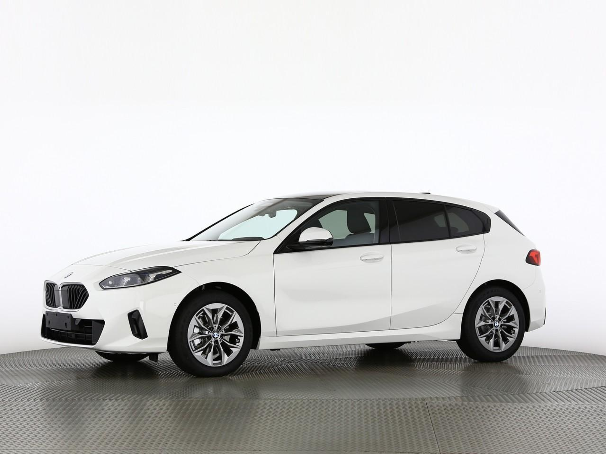 listing desktop thumbnail image 3