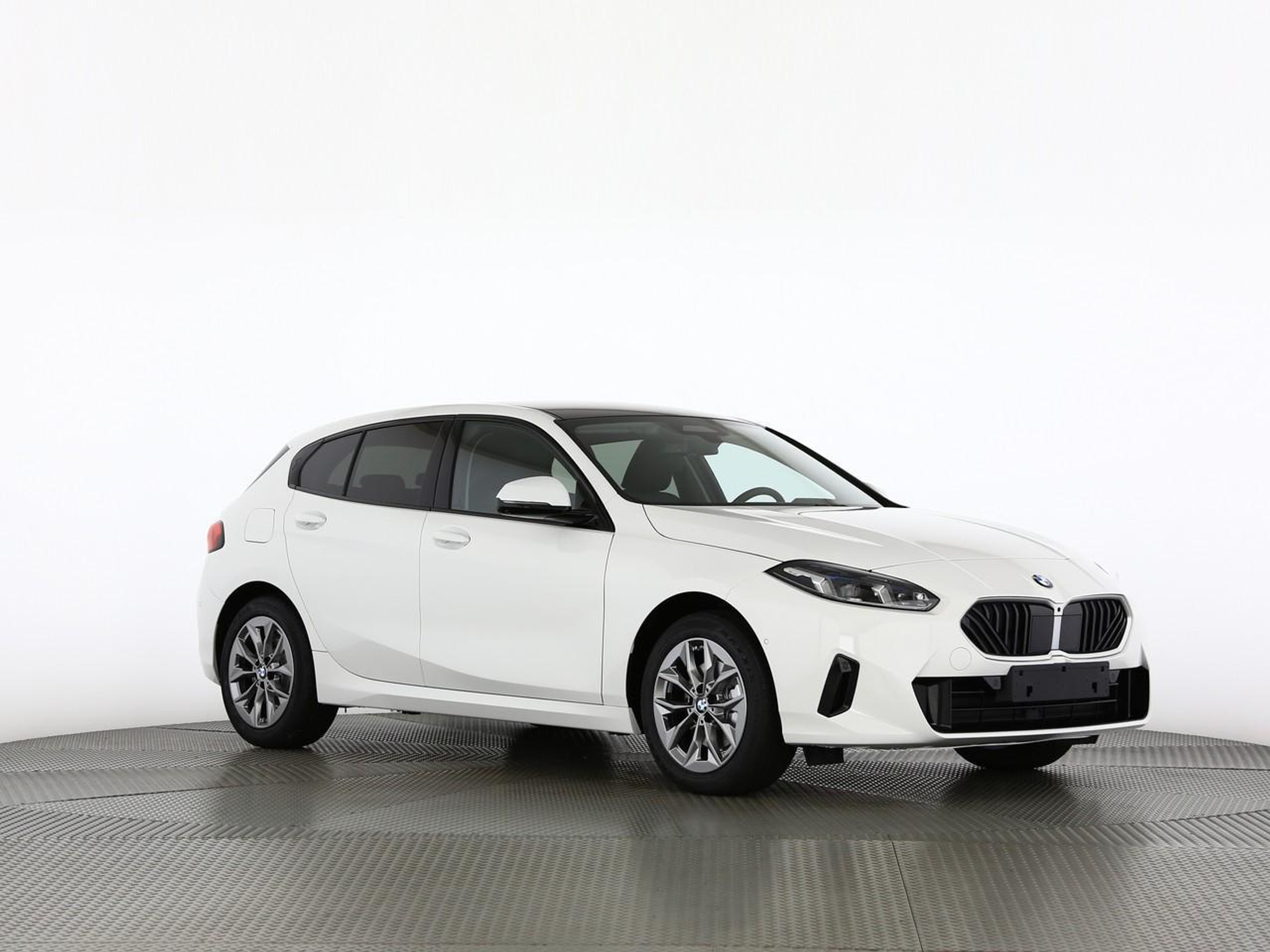 listing desktop thumbnail image 12