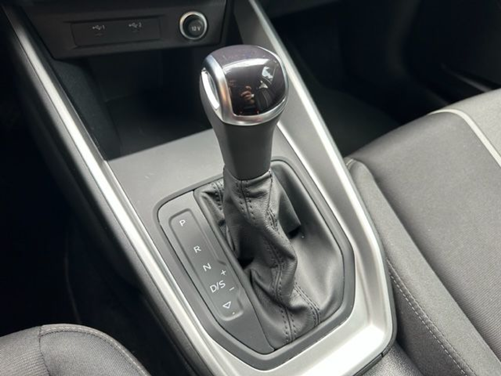 listing desktop thumbnail image 14