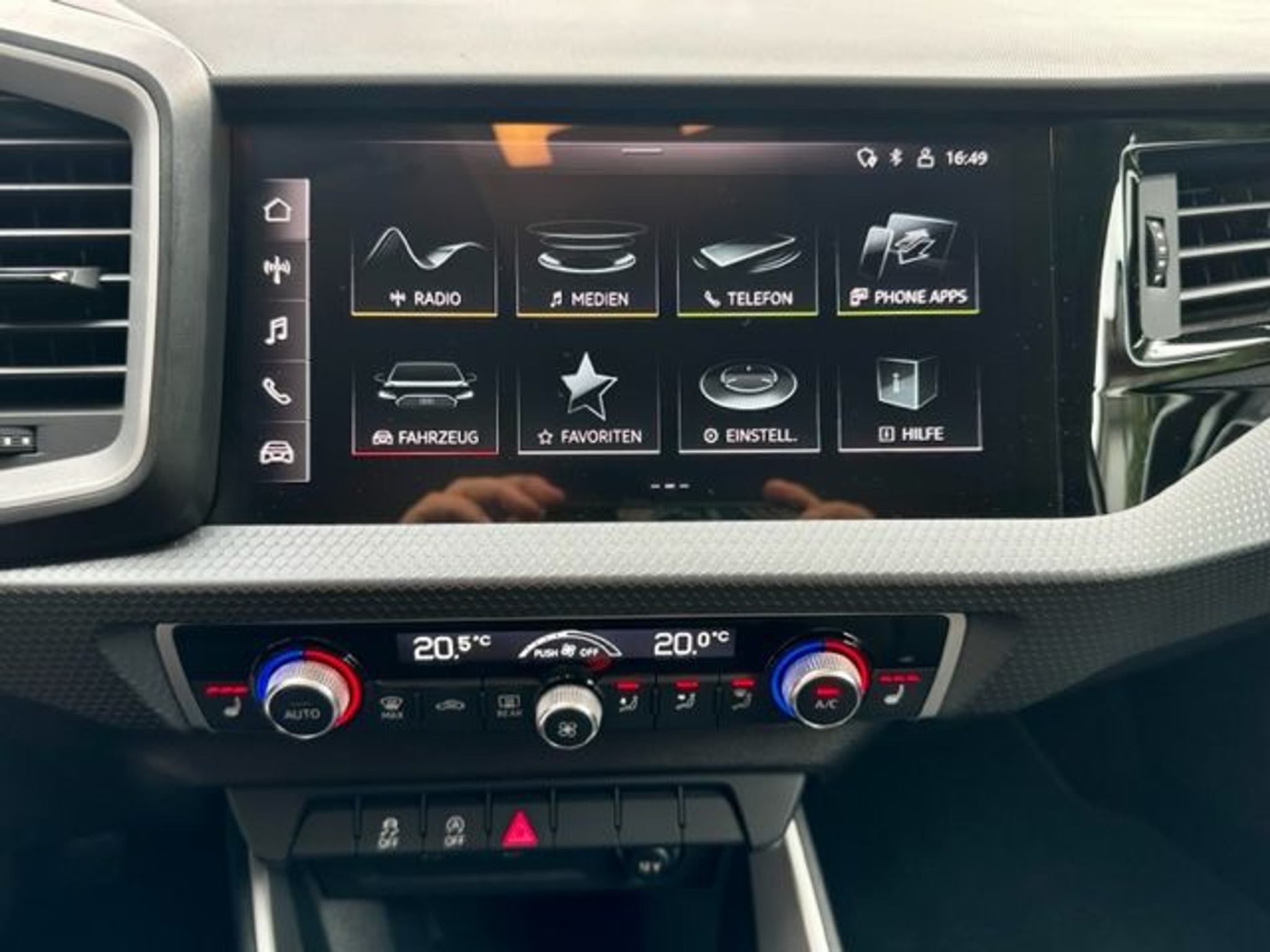 listing desktop thumbnail image 12