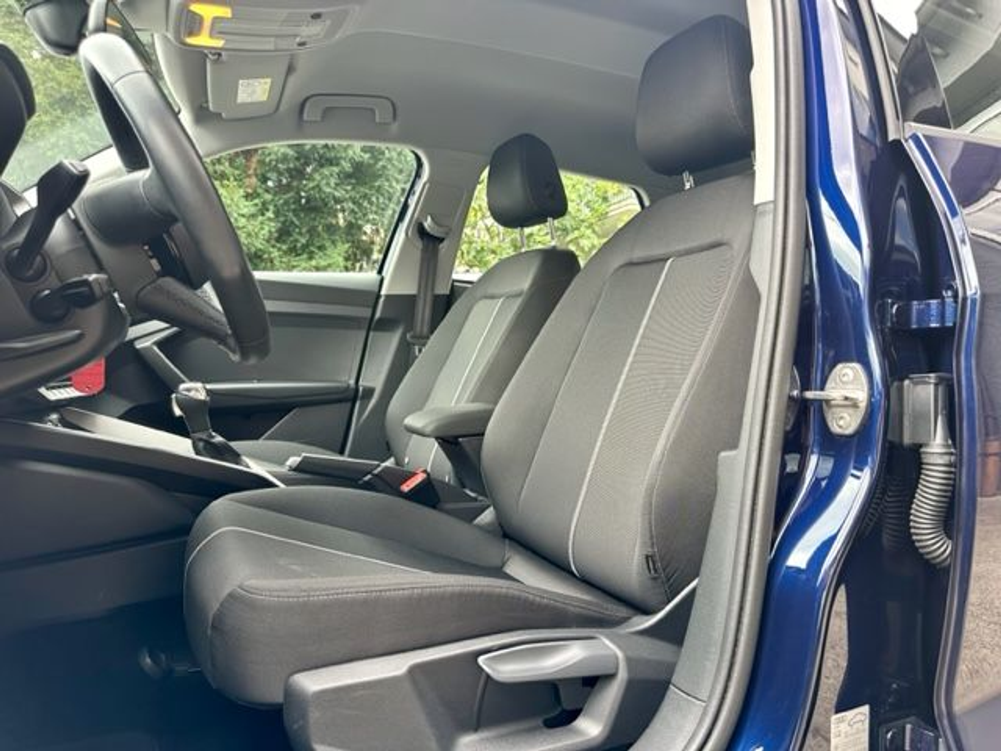 listing desktop thumbnail image 6