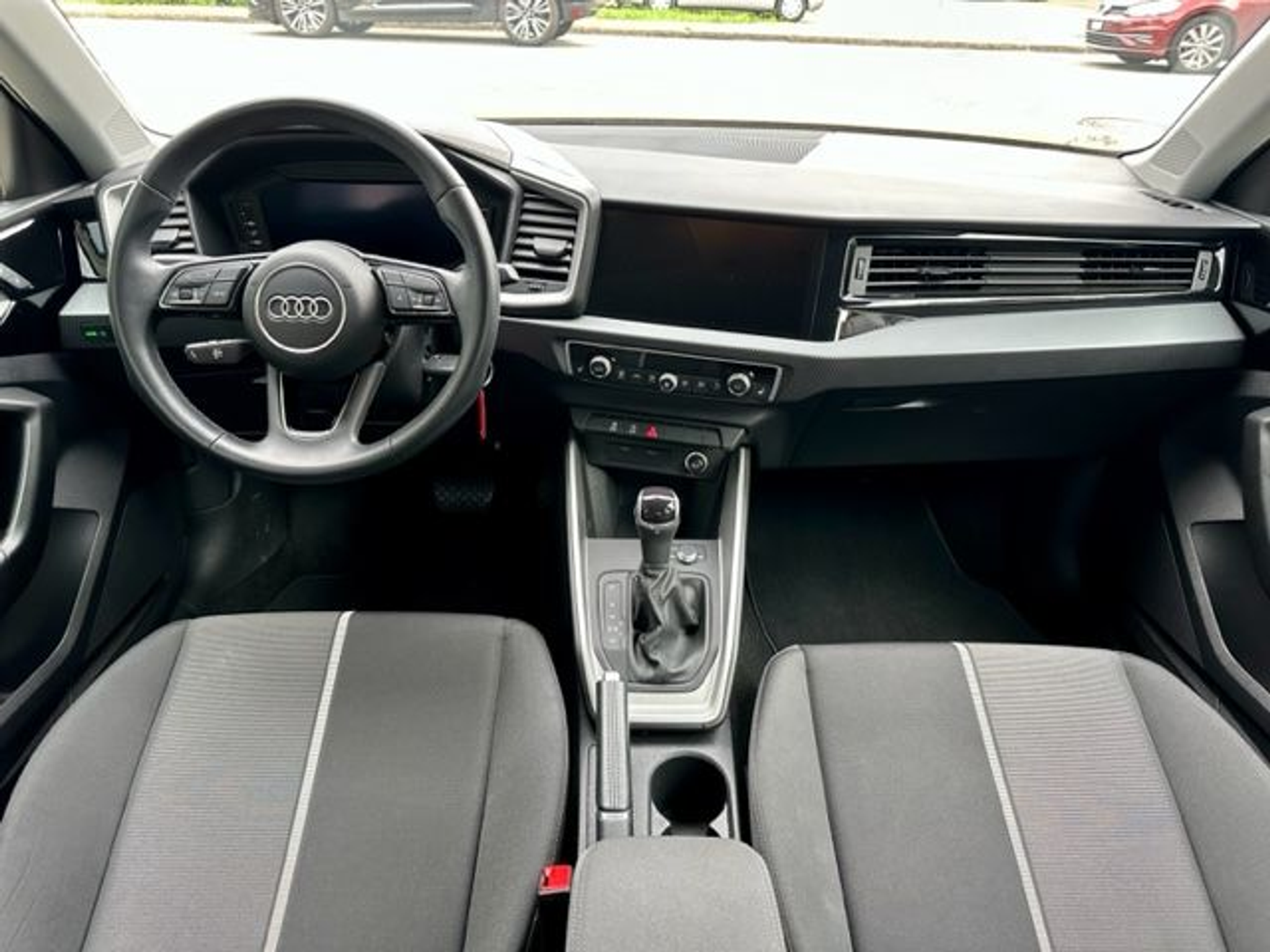 listing desktop thumbnail image 8