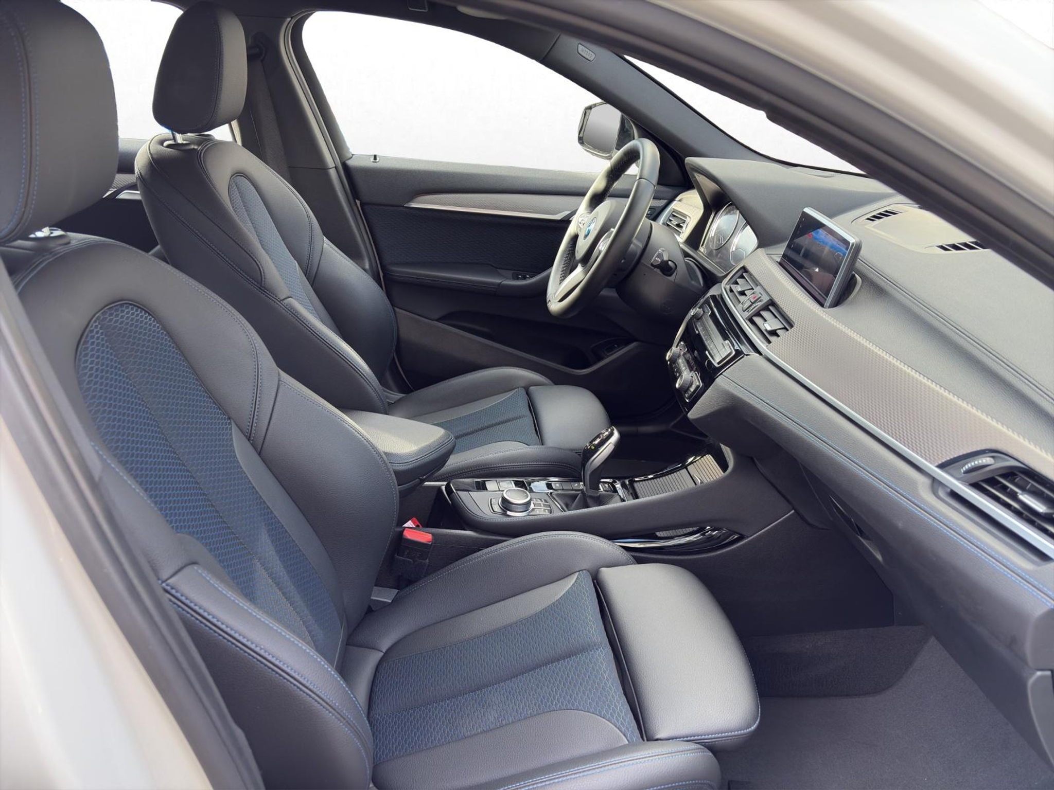 listing desktop thumbnail image 15