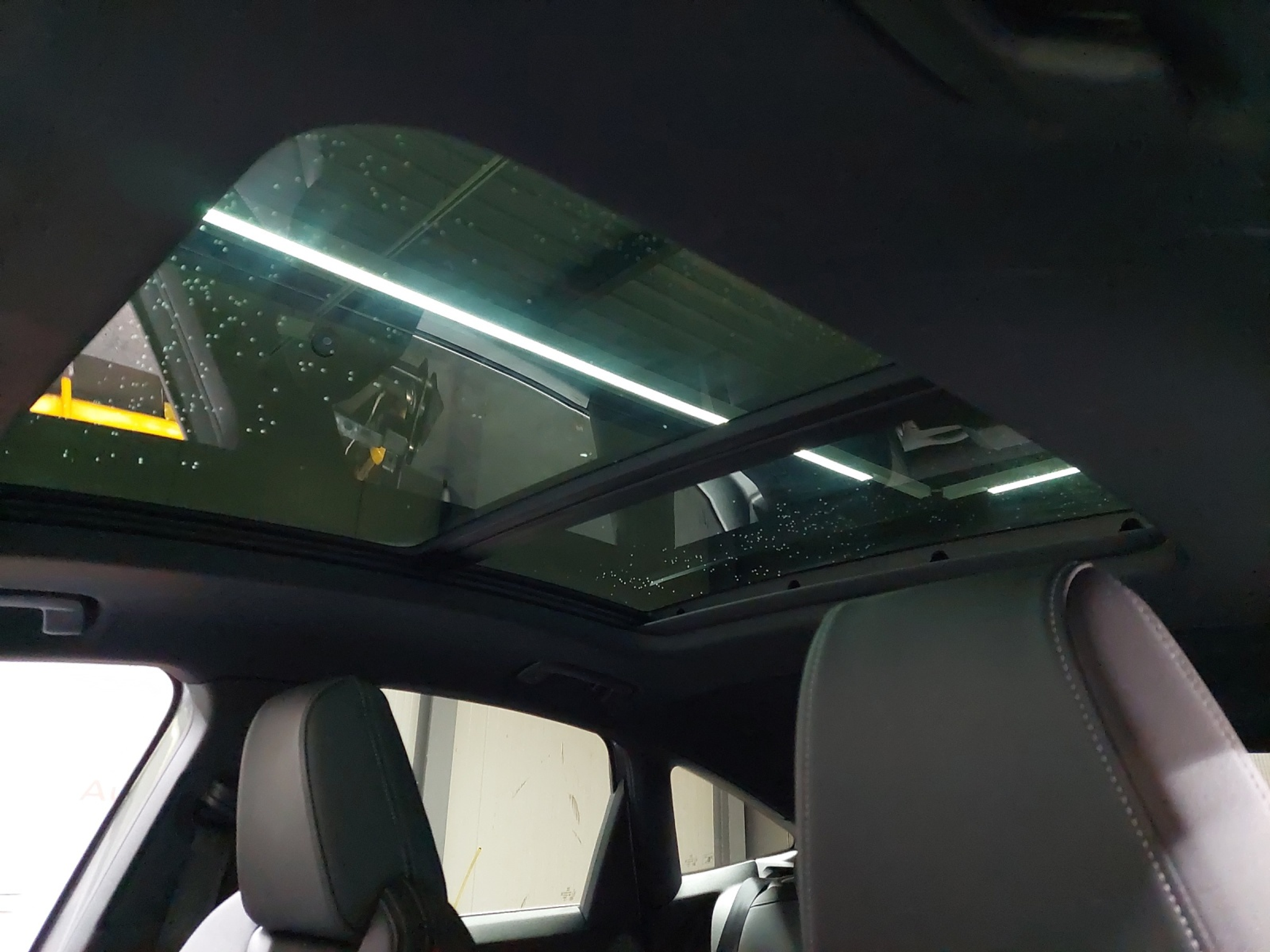 listing desktop thumbnail image 11