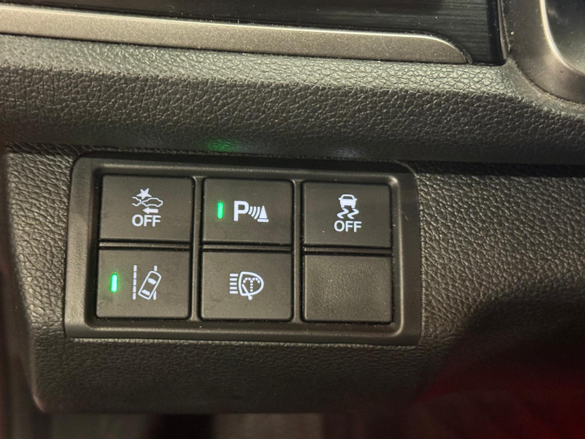 listing desktop thumbnail image 24