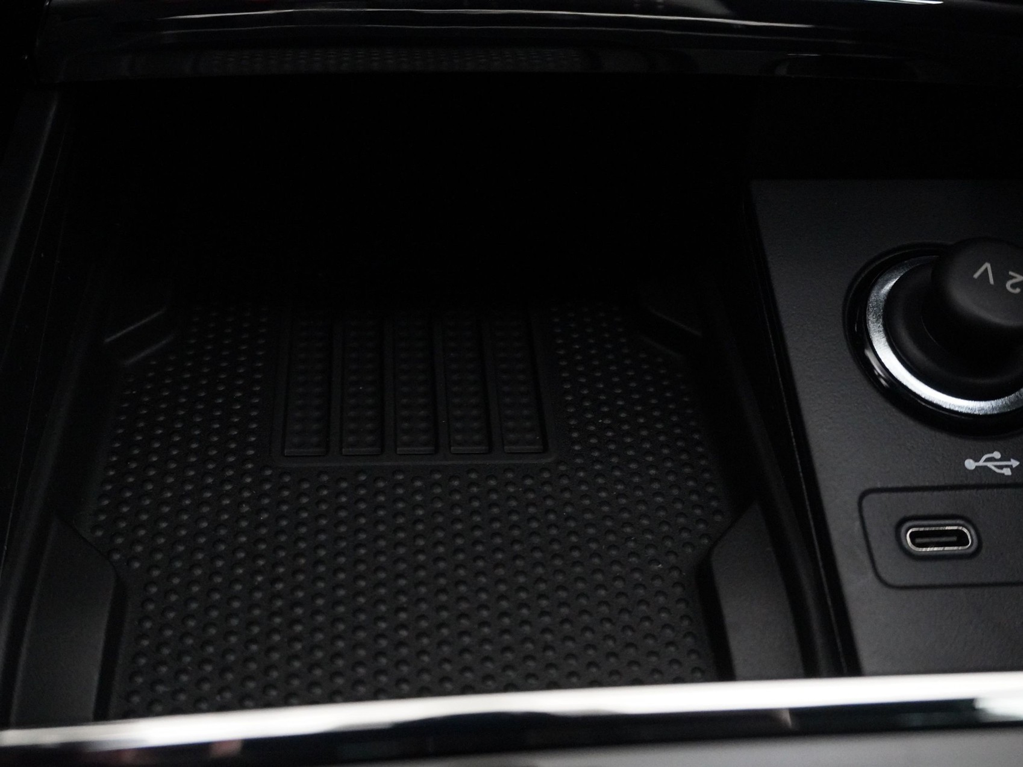 listing desktop thumbnail image 19