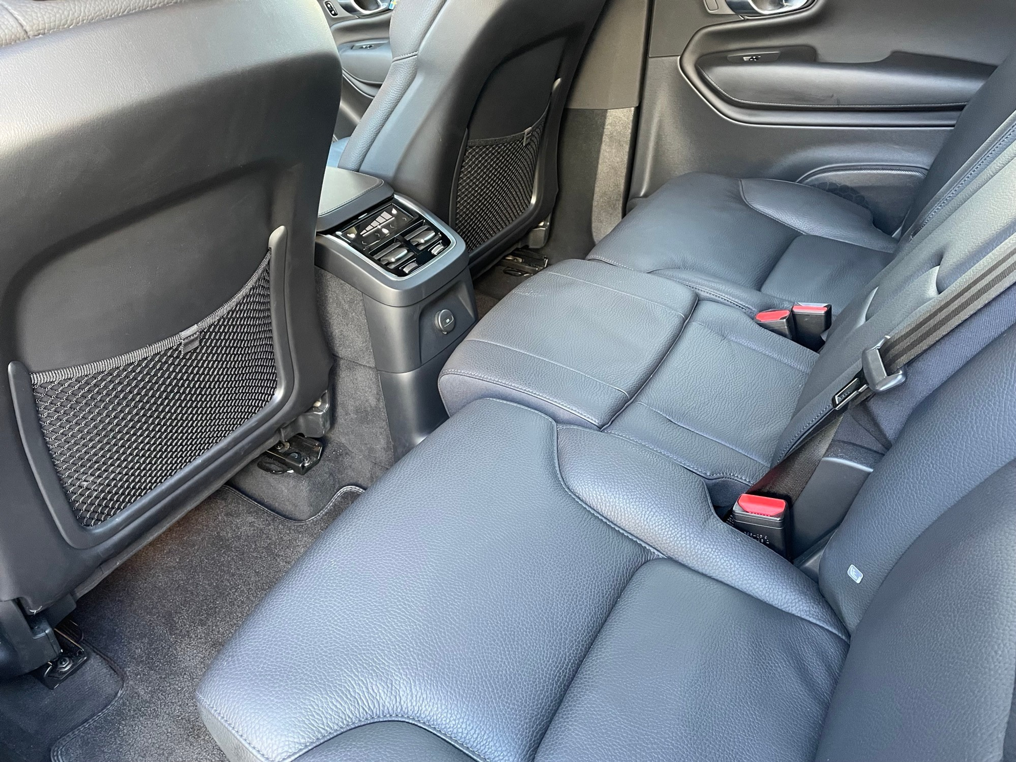 listing desktop thumbnail image 4