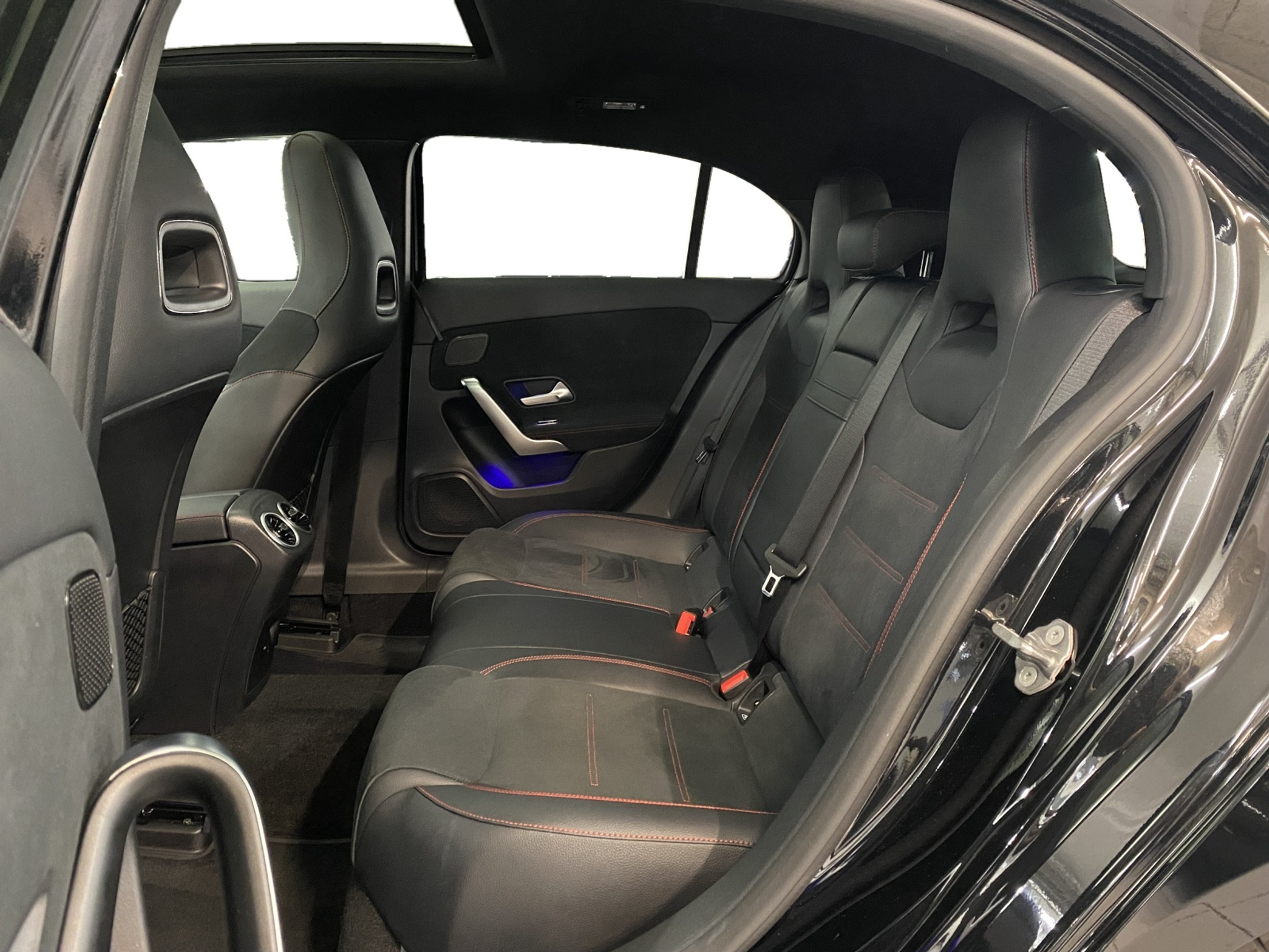 listing desktop thumbnail image 7