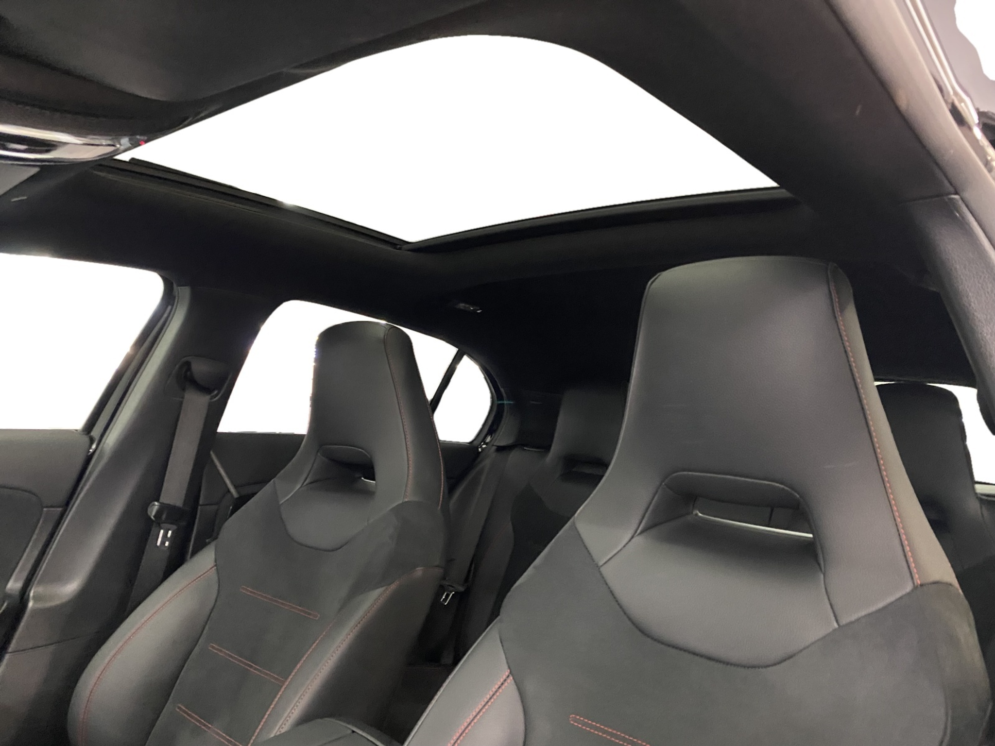 listing desktop thumbnail image 11