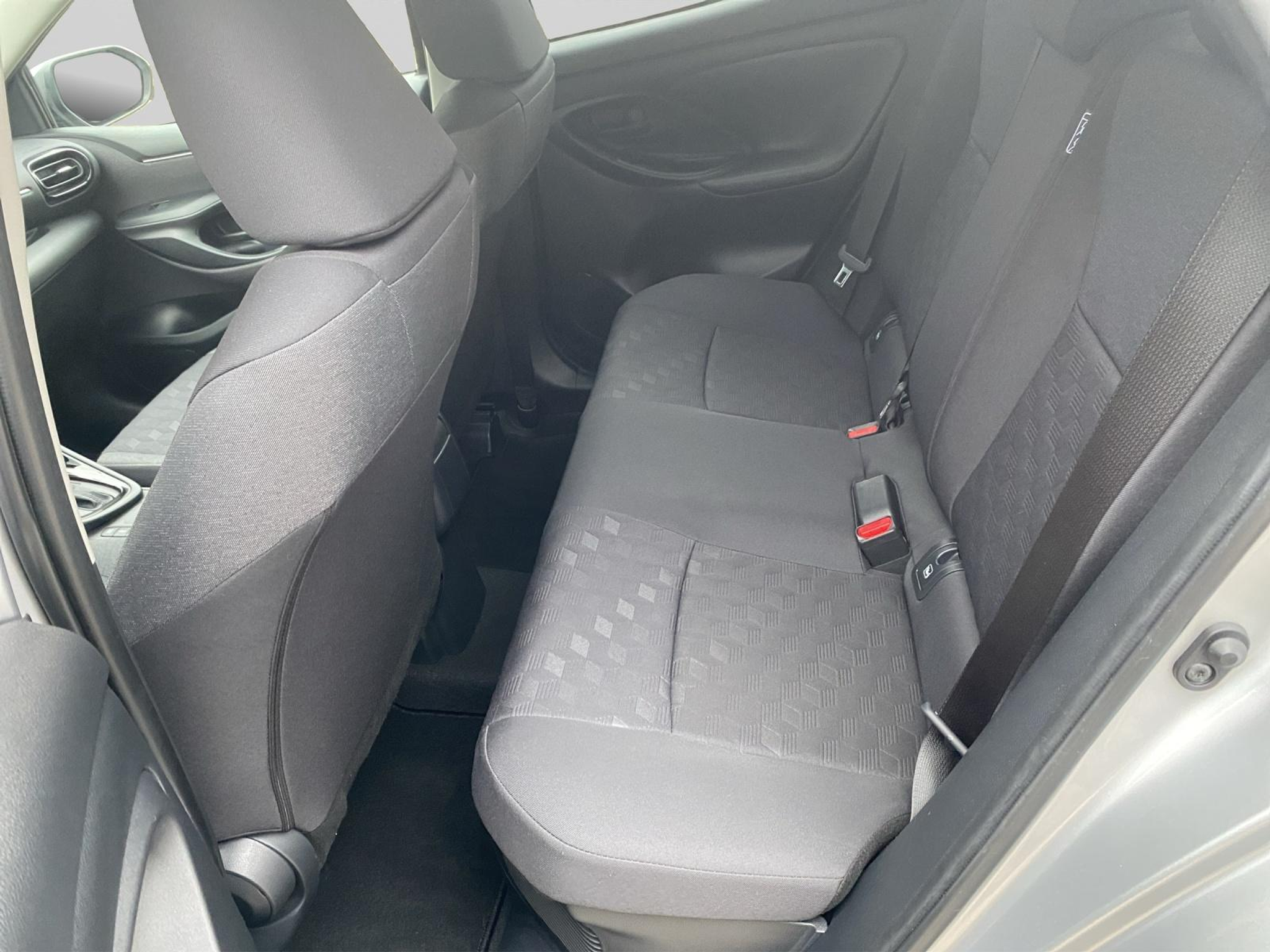 listing desktop thumbnail image 8