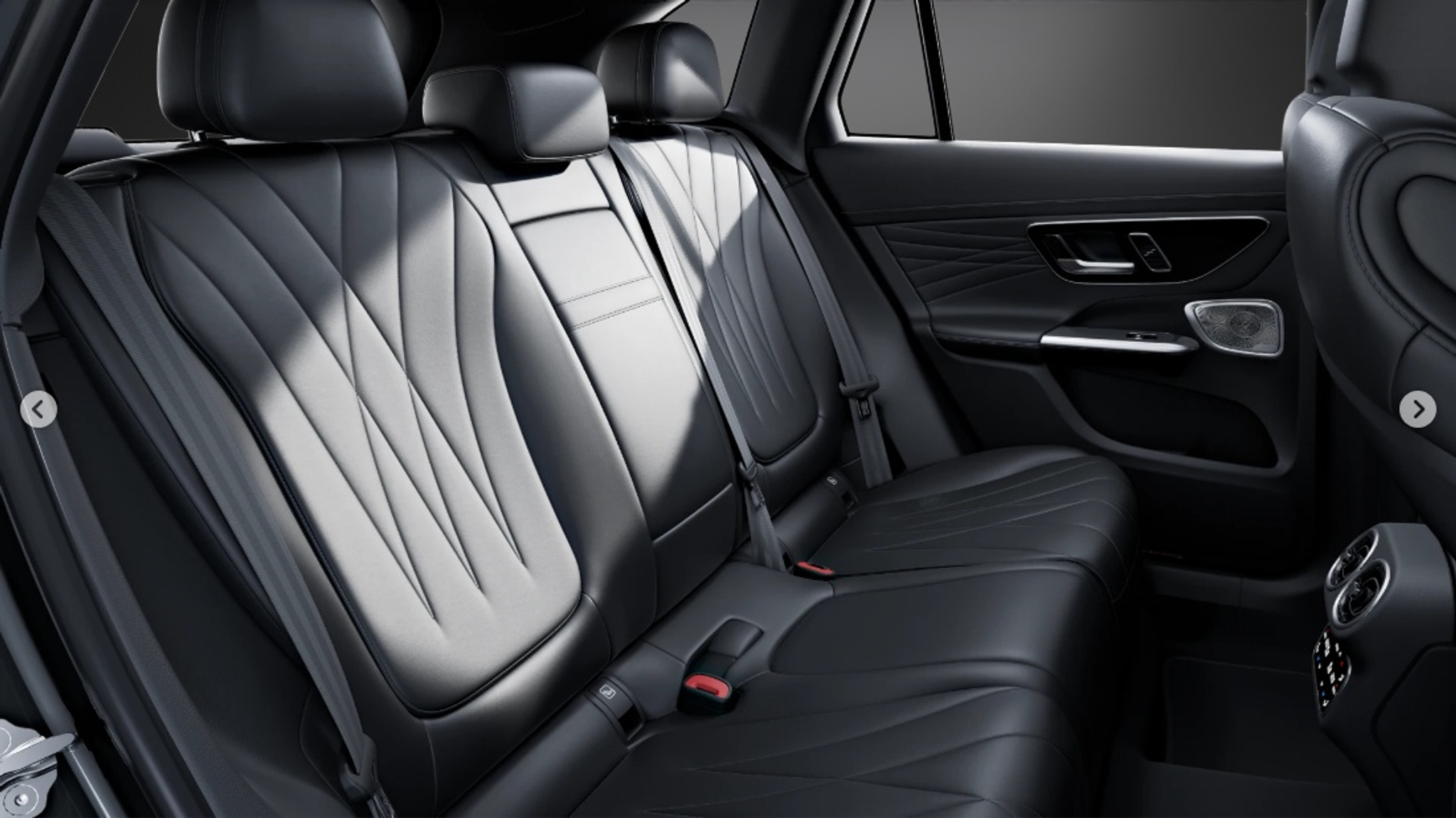 listing desktop thumbnail image 8