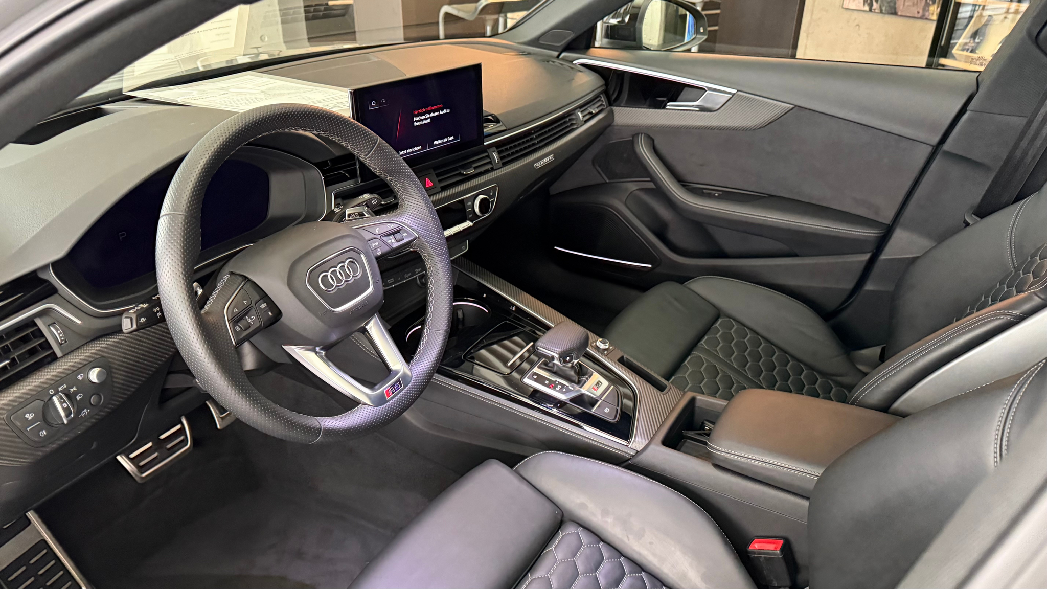 listing desktop thumbnail image 18