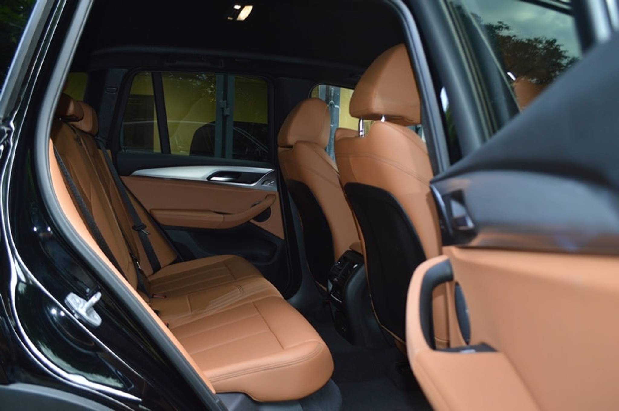 listing desktop thumbnail image 10