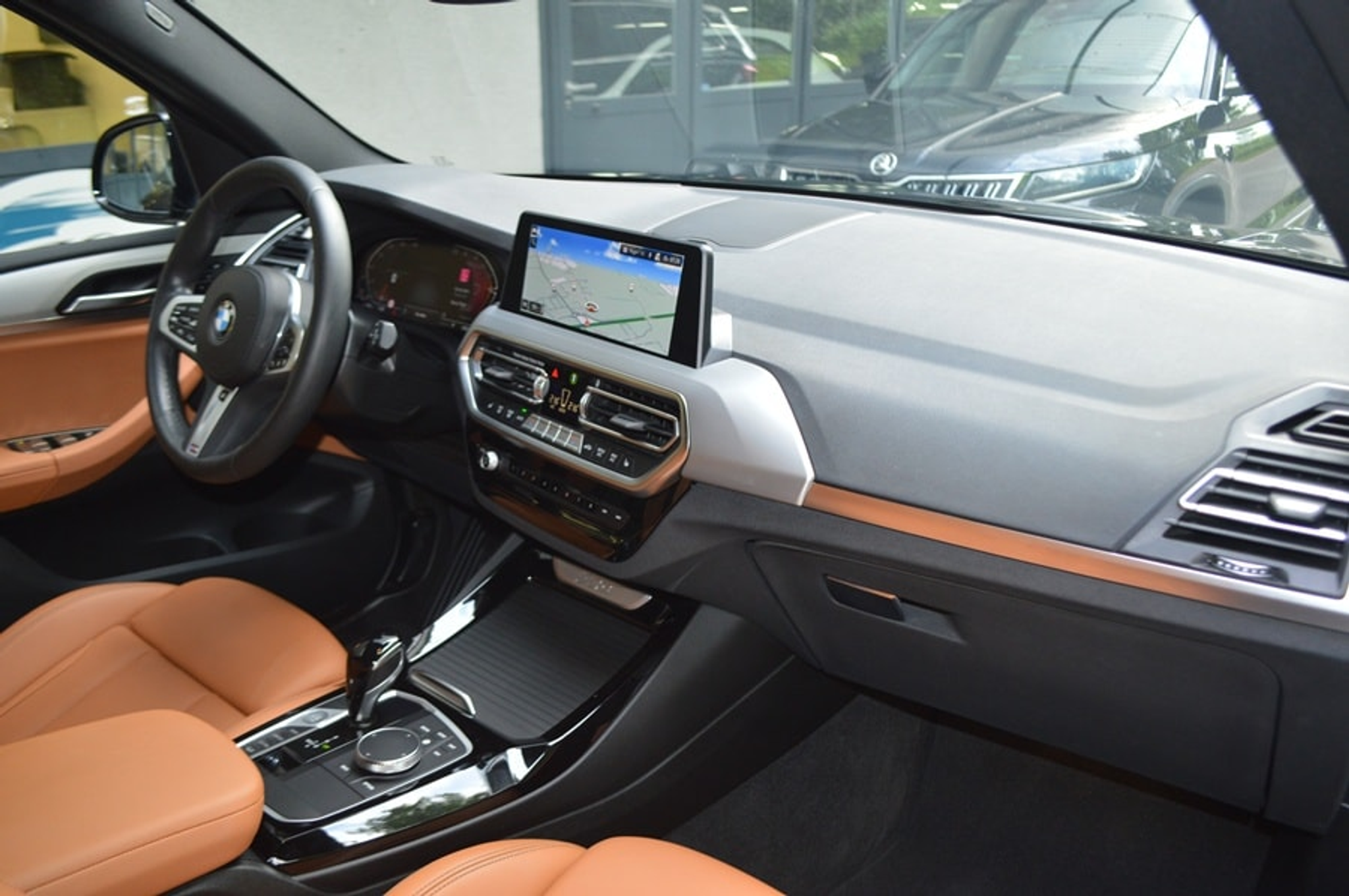 listing desktop thumbnail image 9