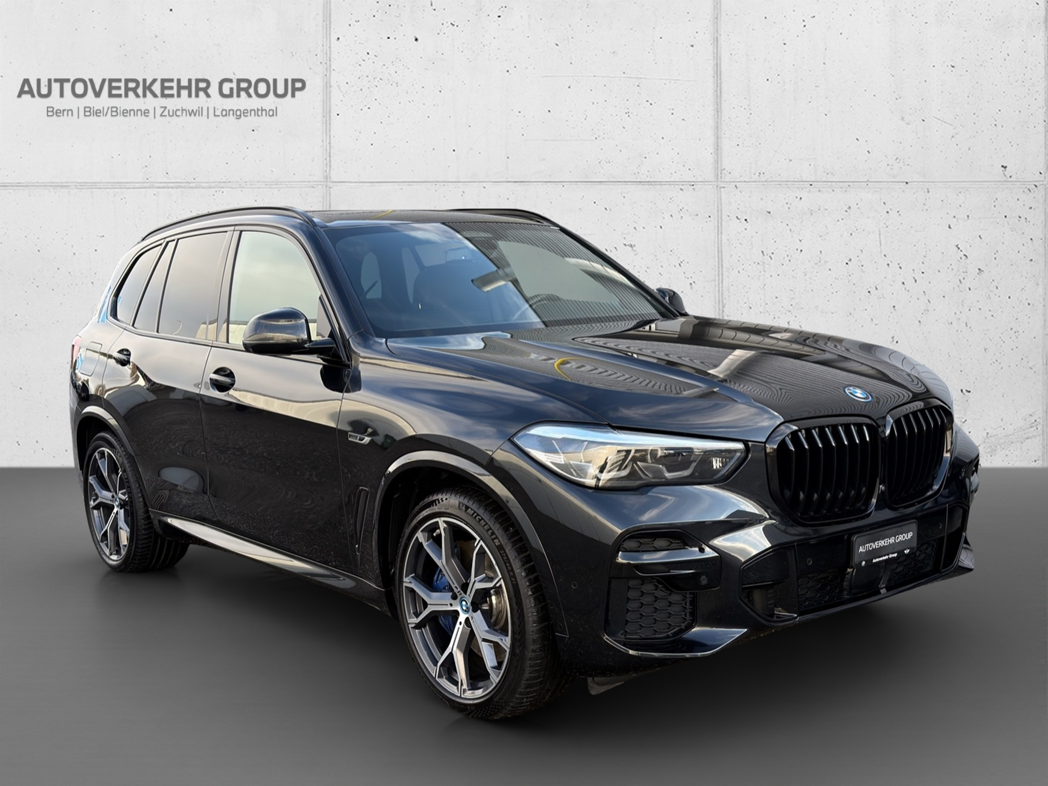 listing desktop thumbnail image 6