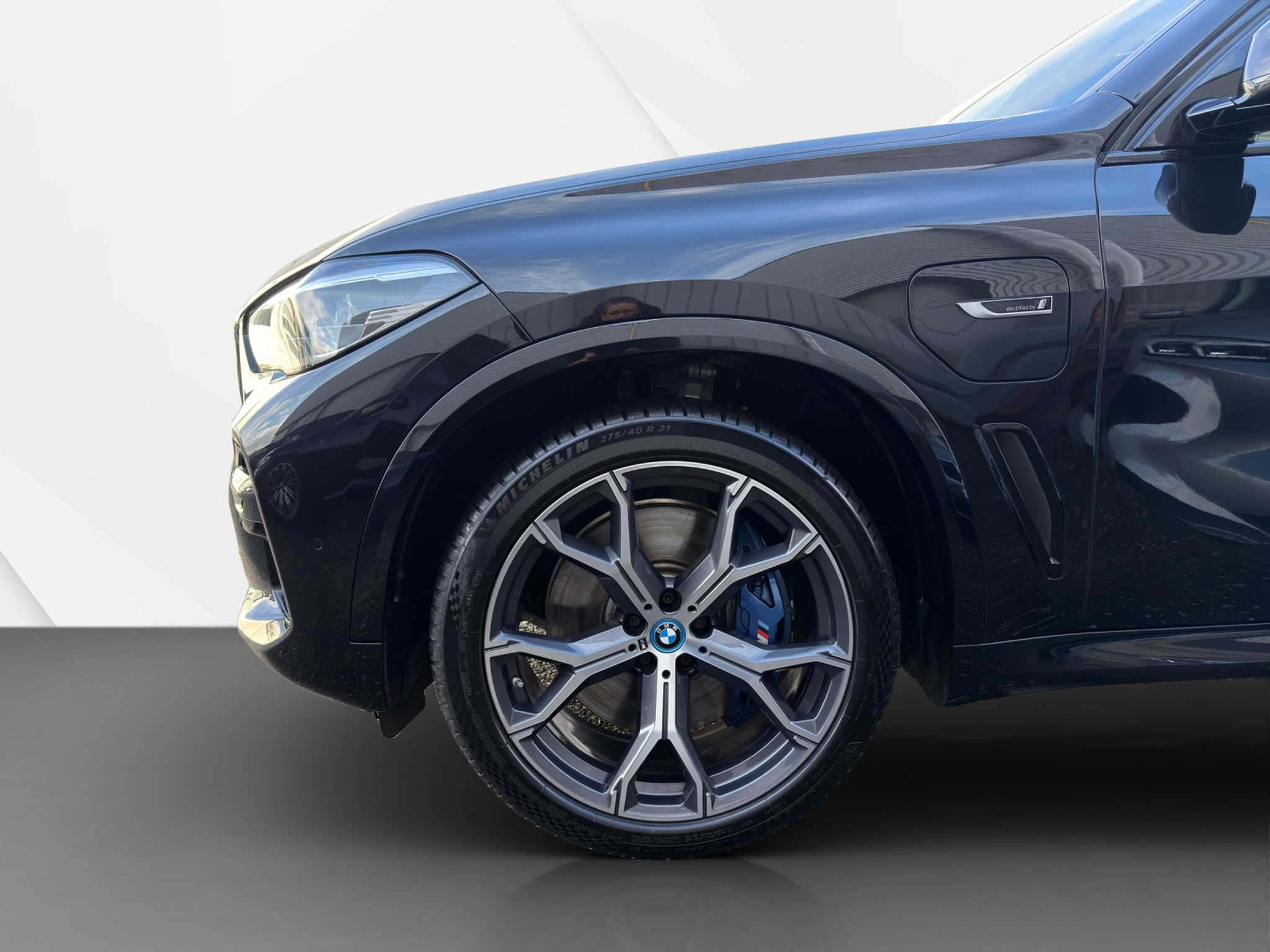 listing desktop thumbnail image 10