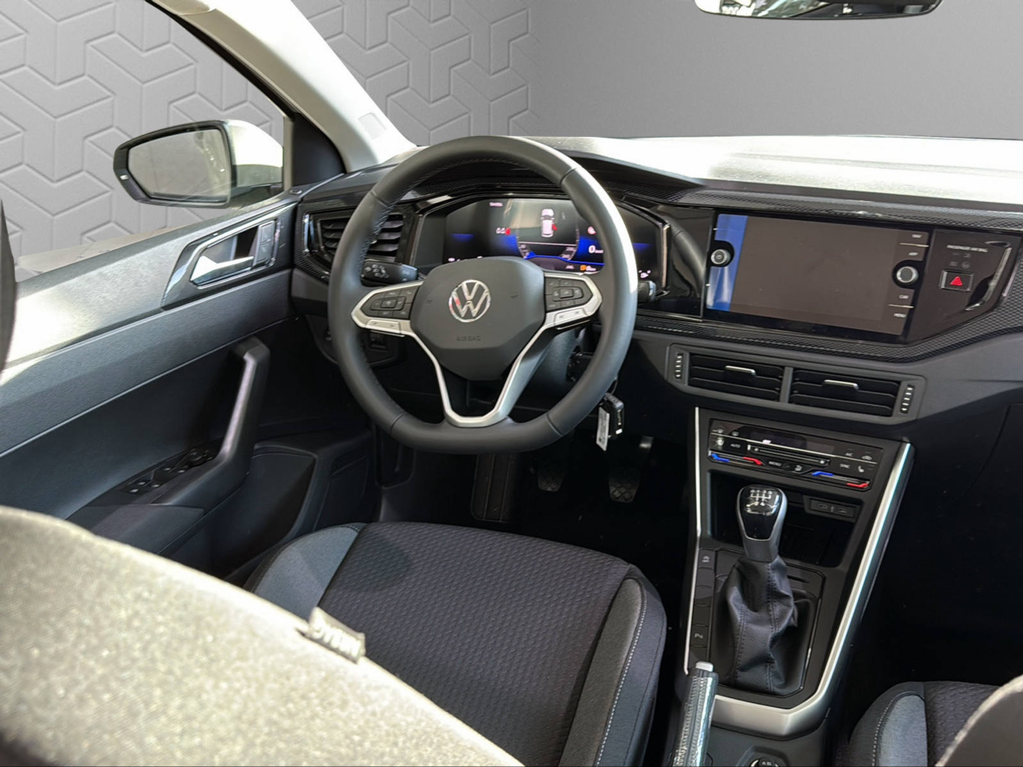 listing desktop thumbnail image 11