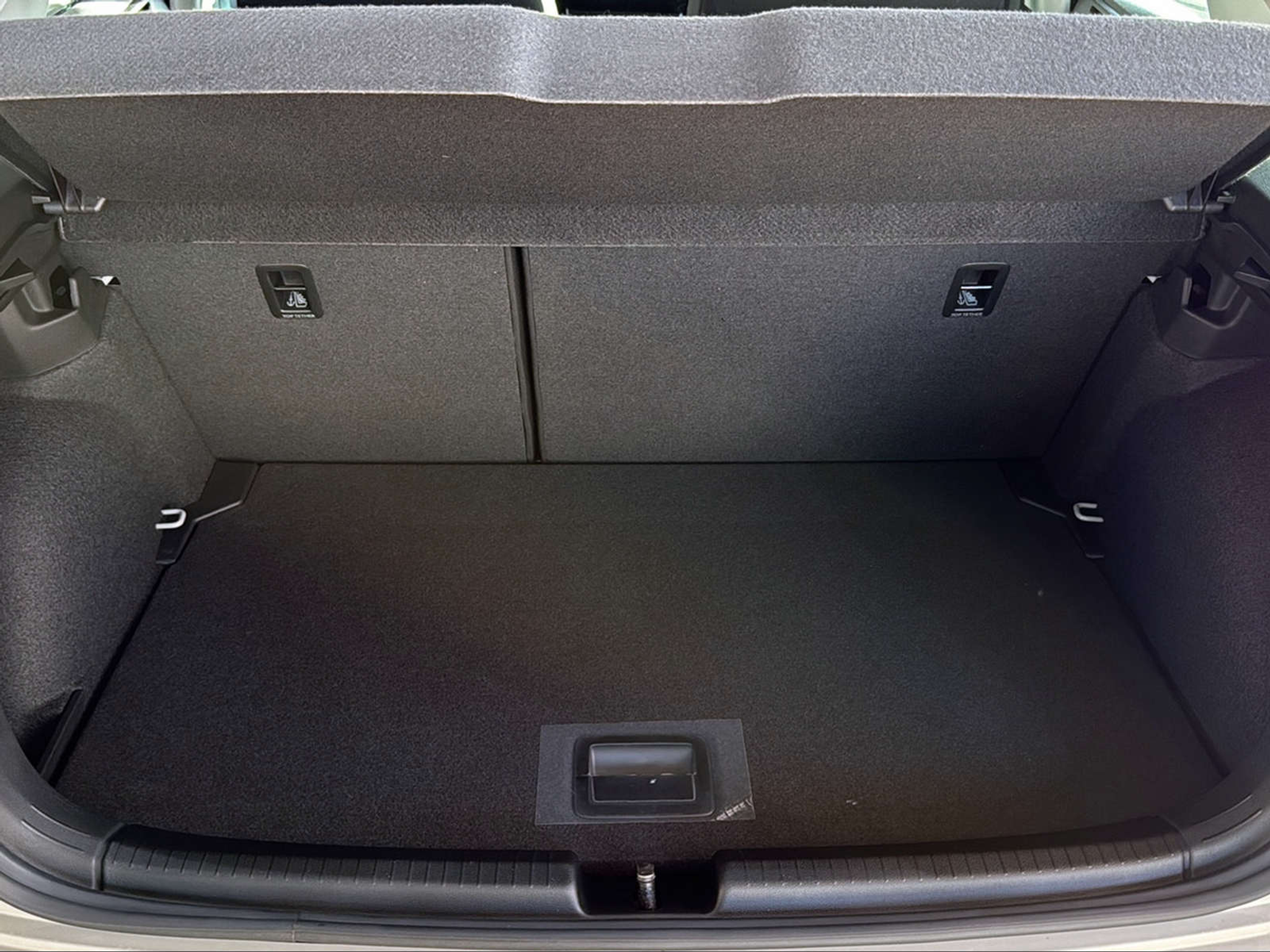 listing desktop thumbnail image 13