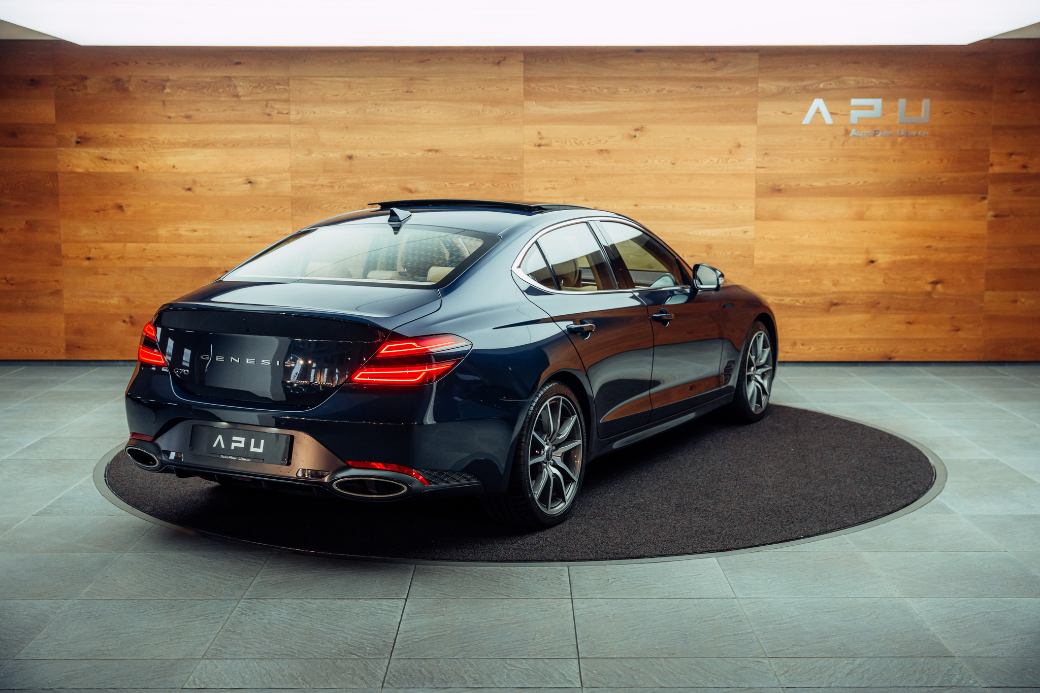 listing desktop thumbnail image 1