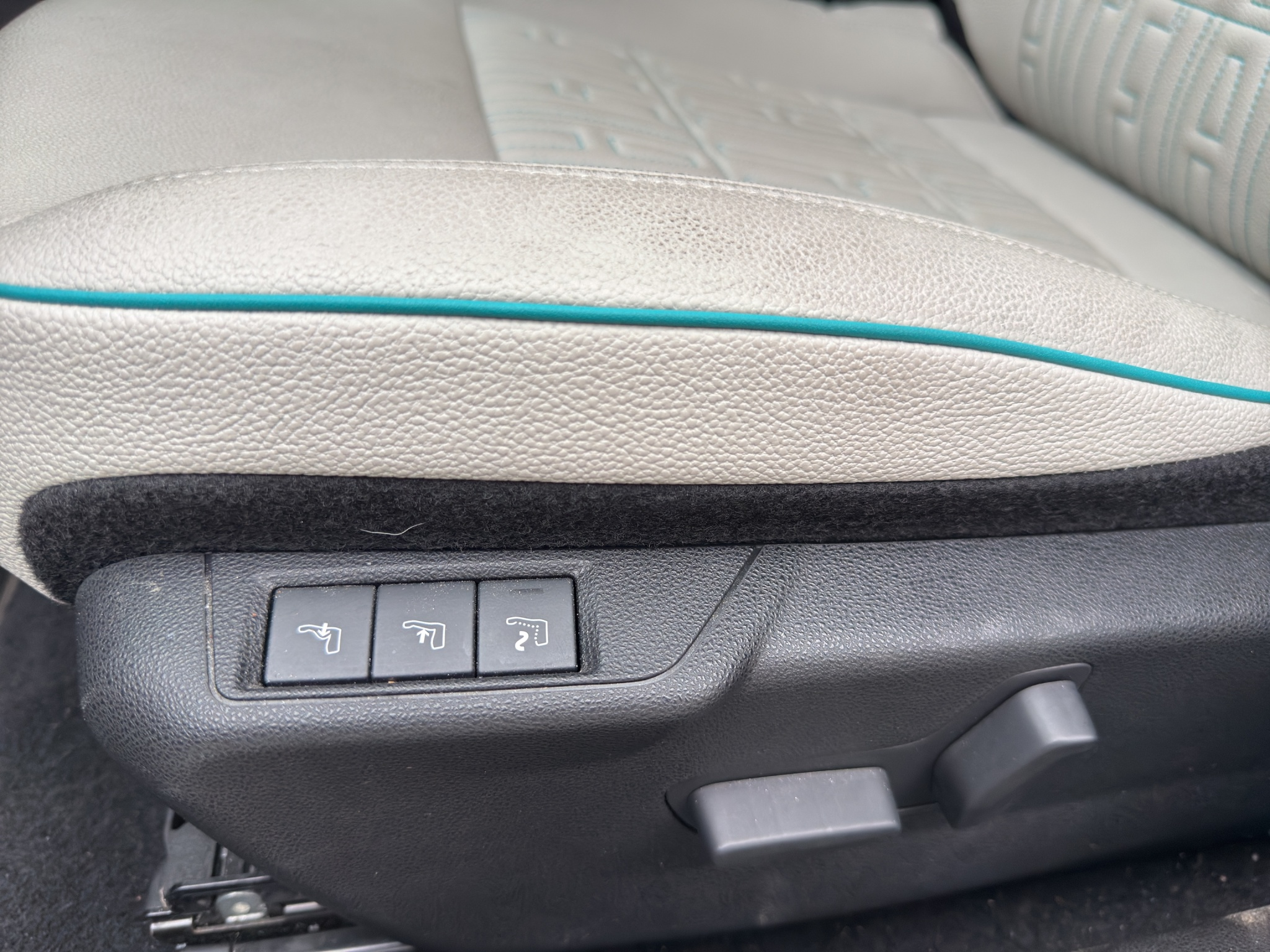 listing desktop thumbnail image 22