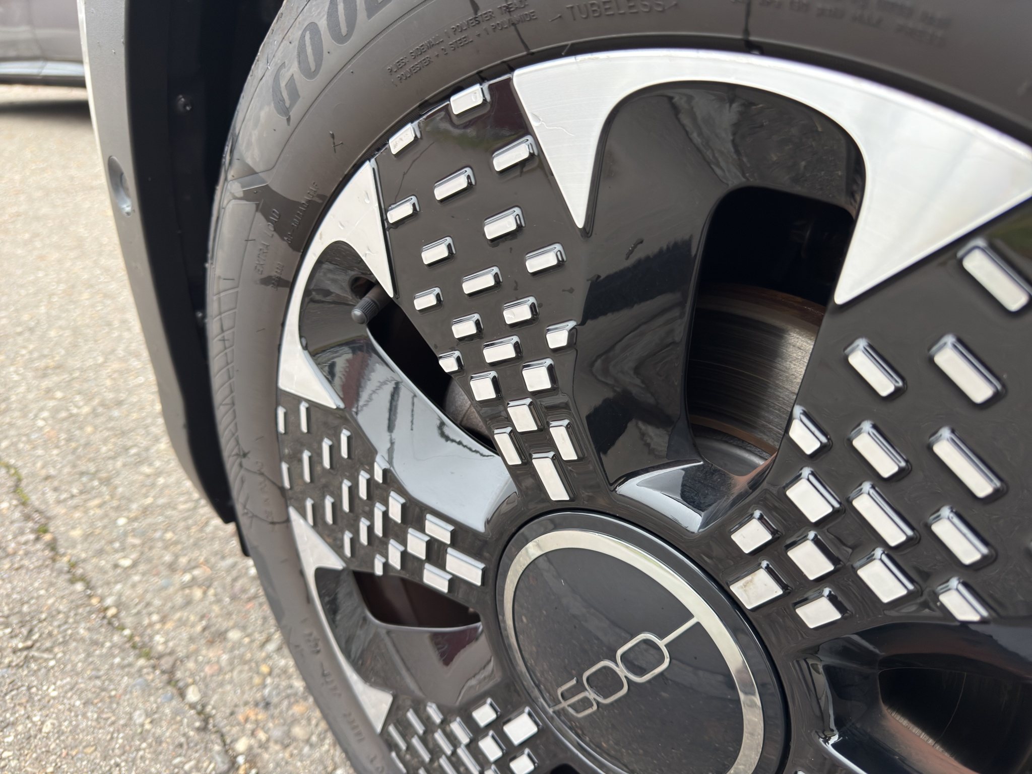 listing desktop thumbnail image 21