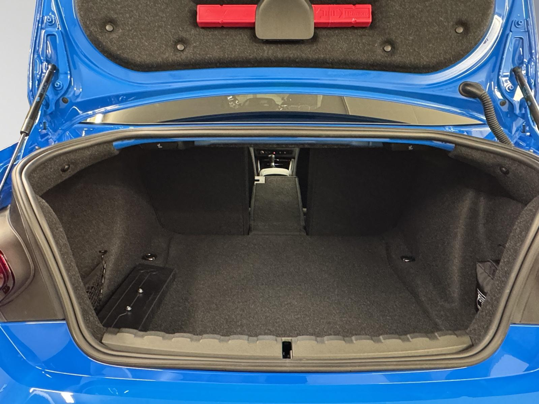 listing desktop thumbnail image 9