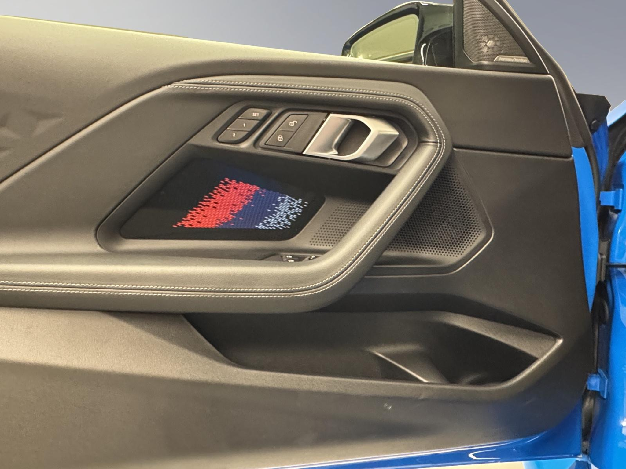 listing desktop thumbnail image 12