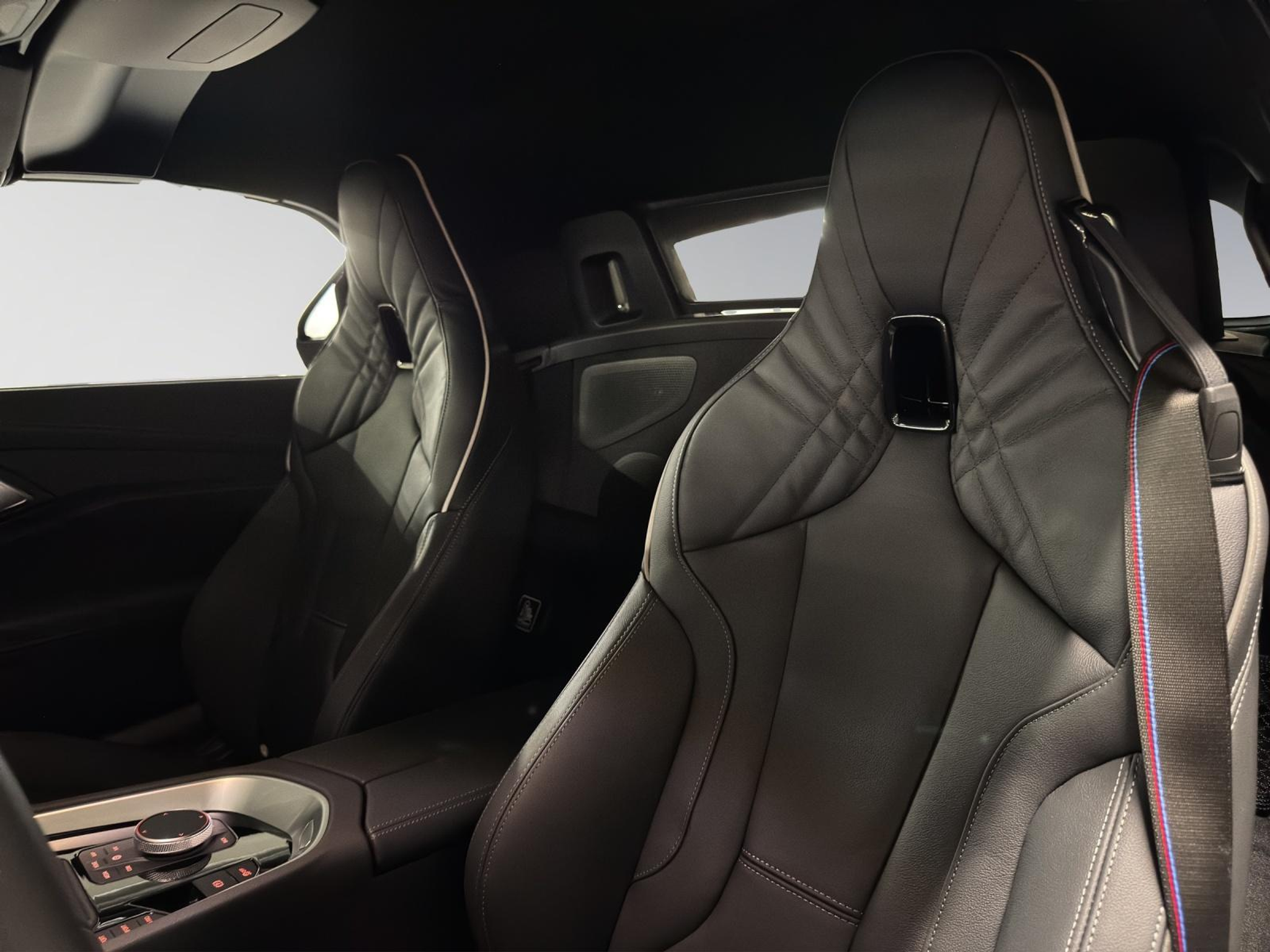 listing desktop thumbnail image 11