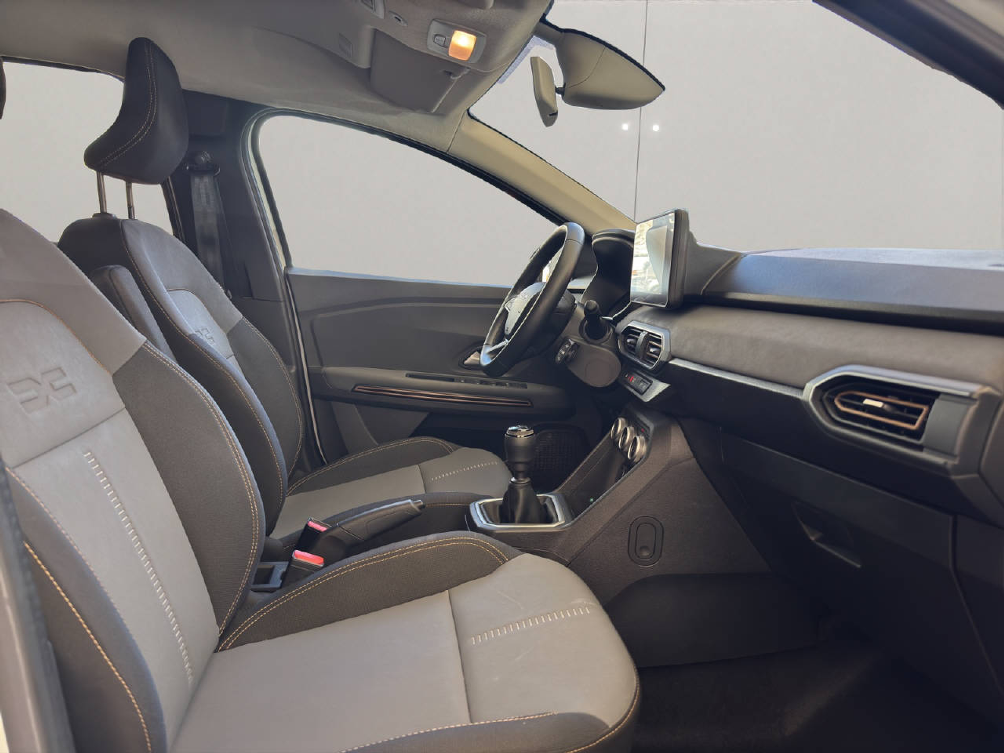 listing desktop thumbnail image 6