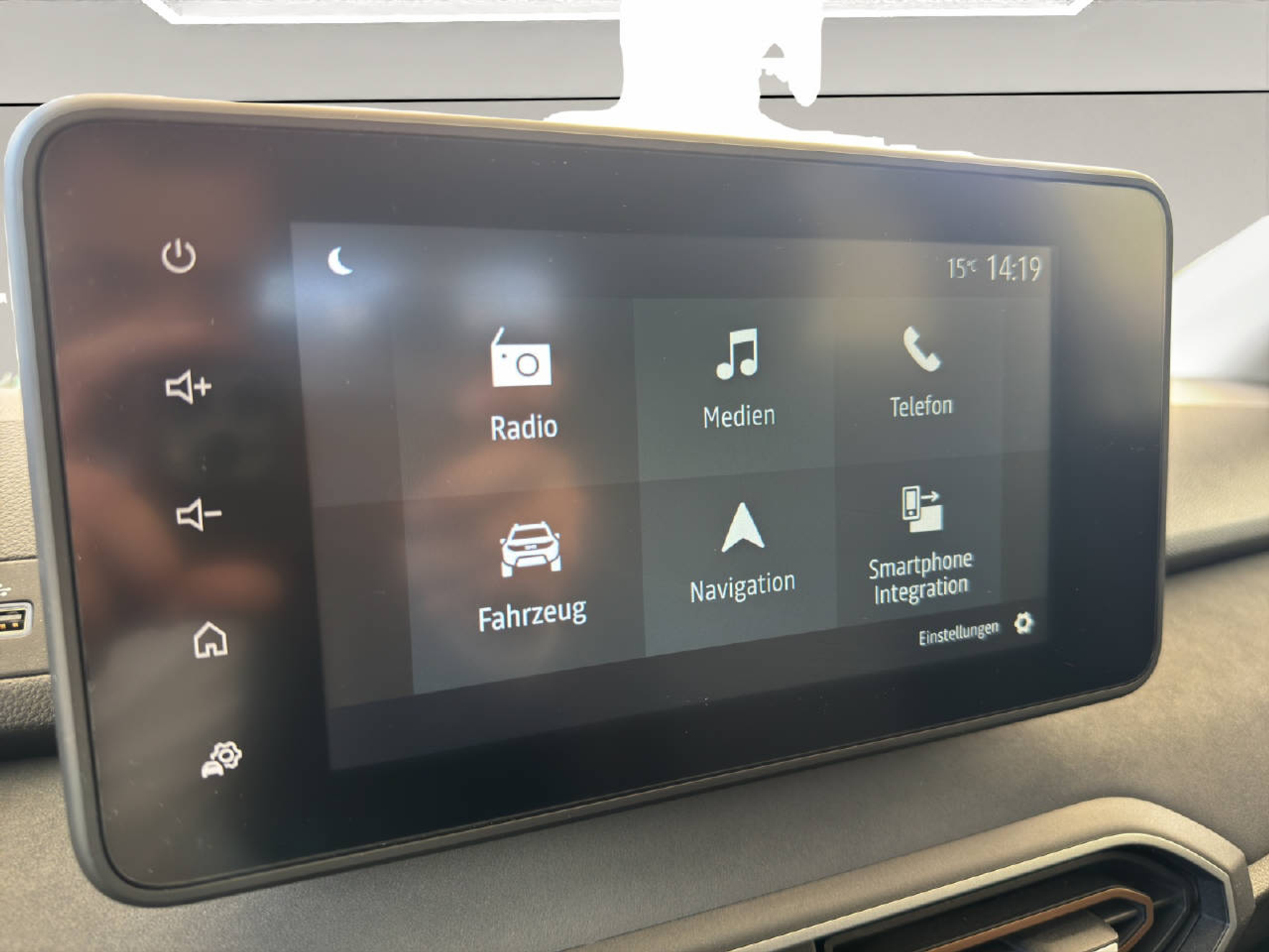 listing desktop thumbnail image 7