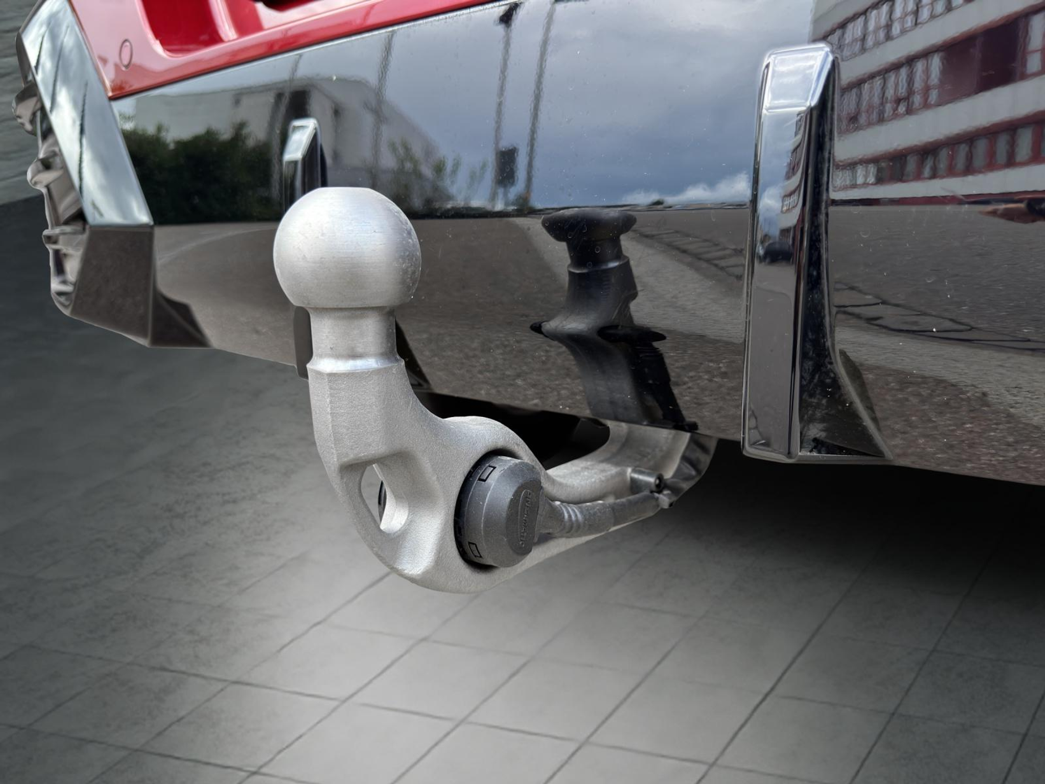 listing desktop thumbnail image 19