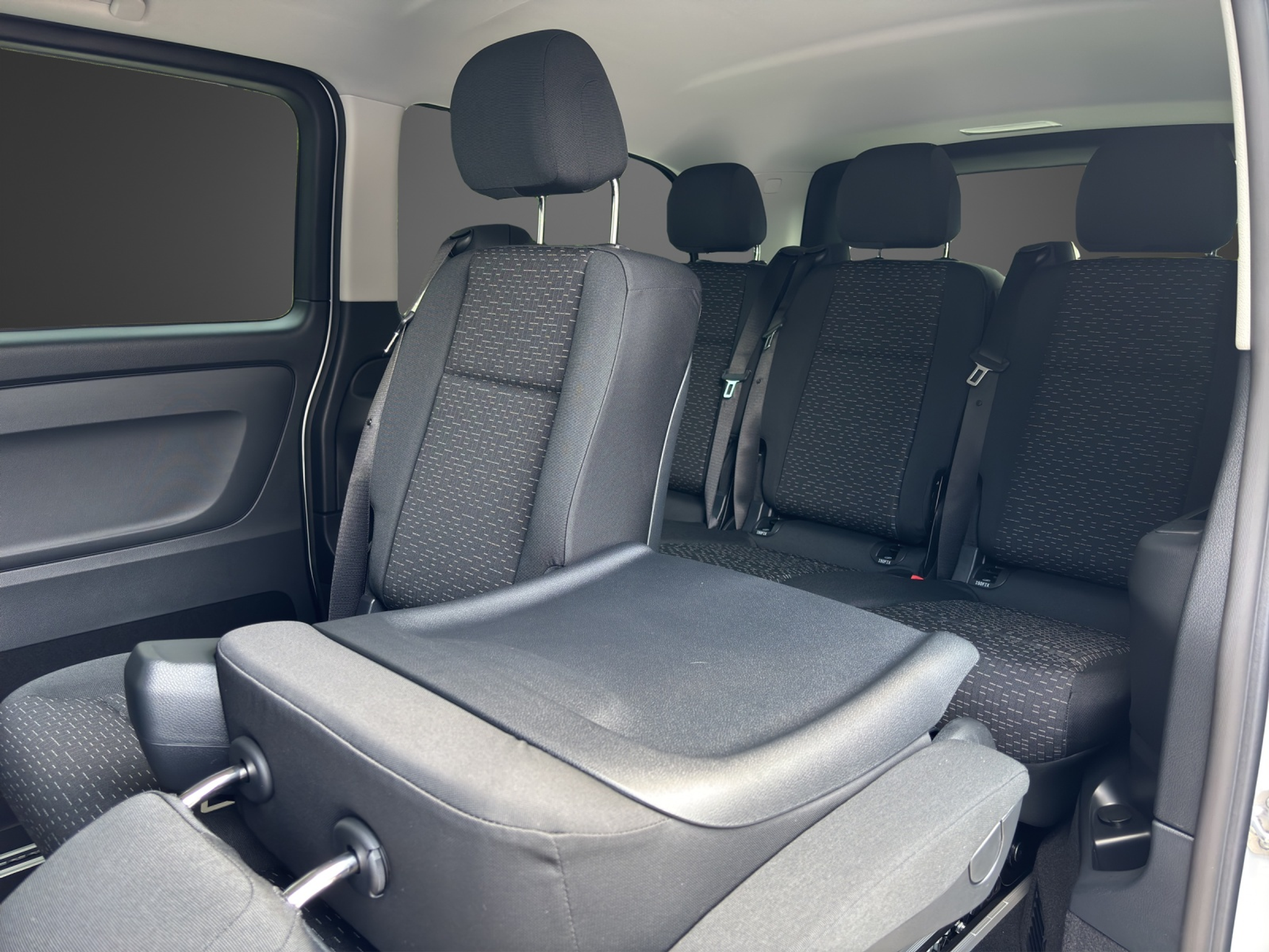 listing desktop thumbnail image 7