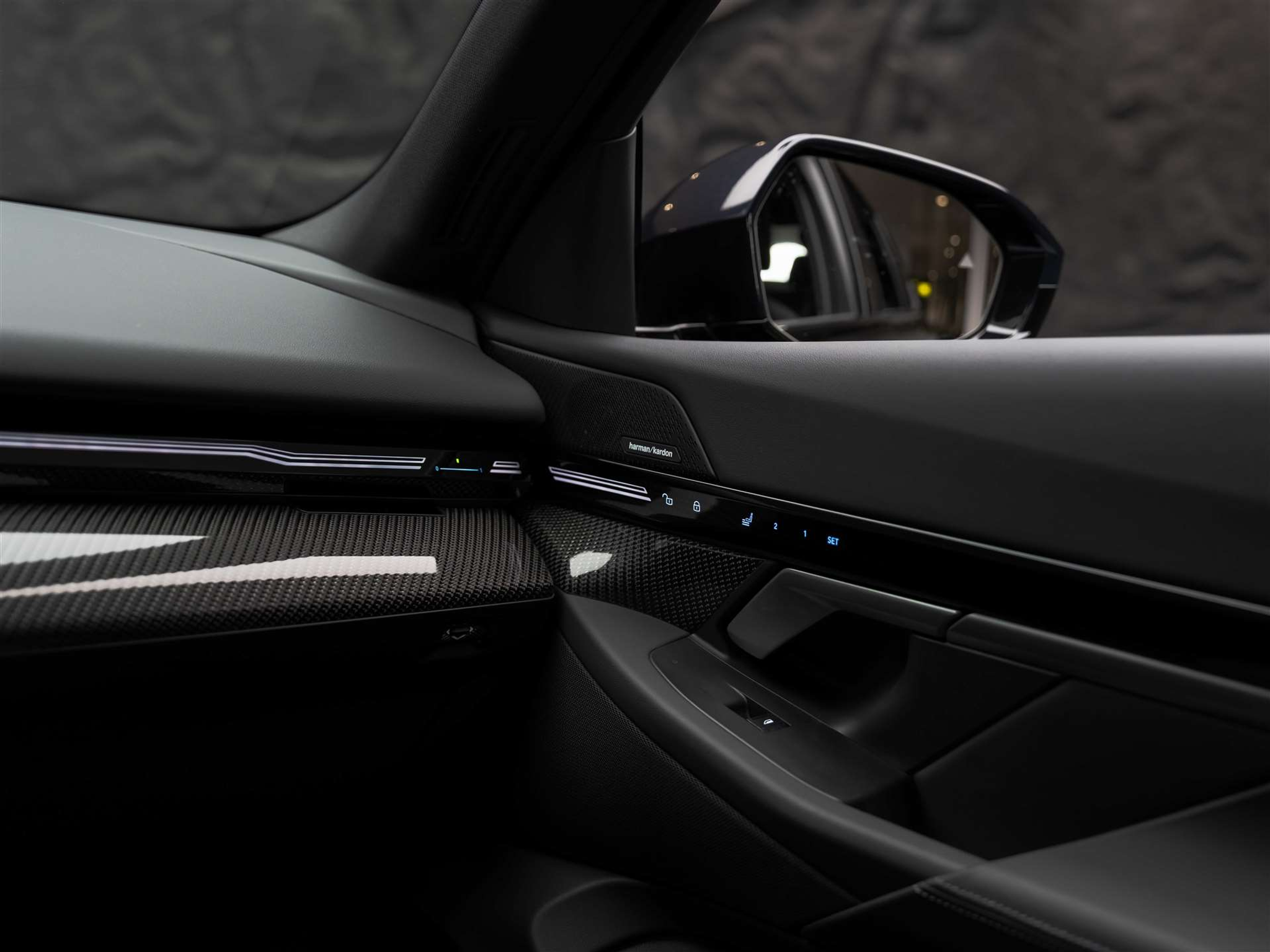 listing desktop thumbnail image 28