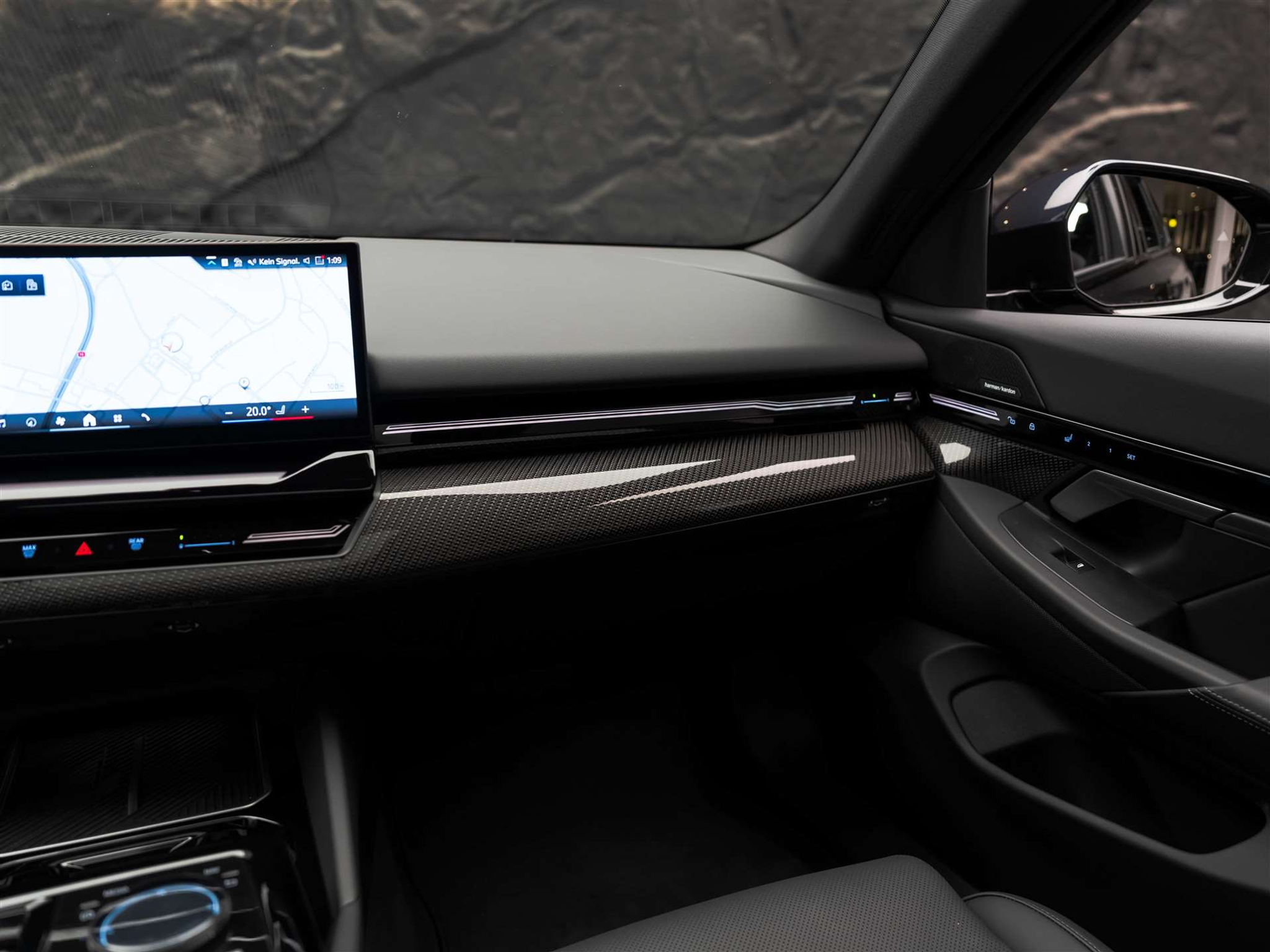 listing desktop thumbnail image 27