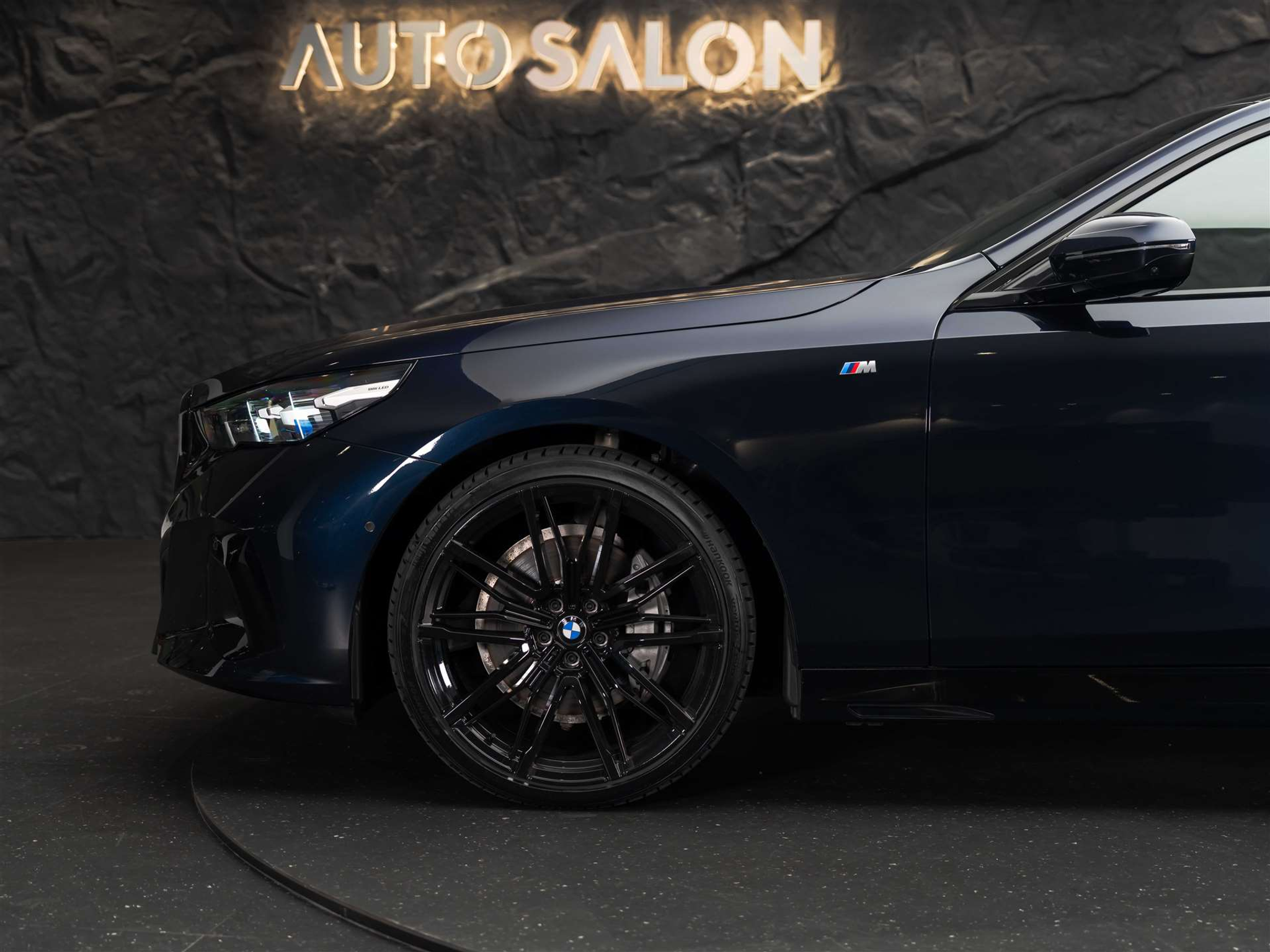 listing desktop thumbnail image 17